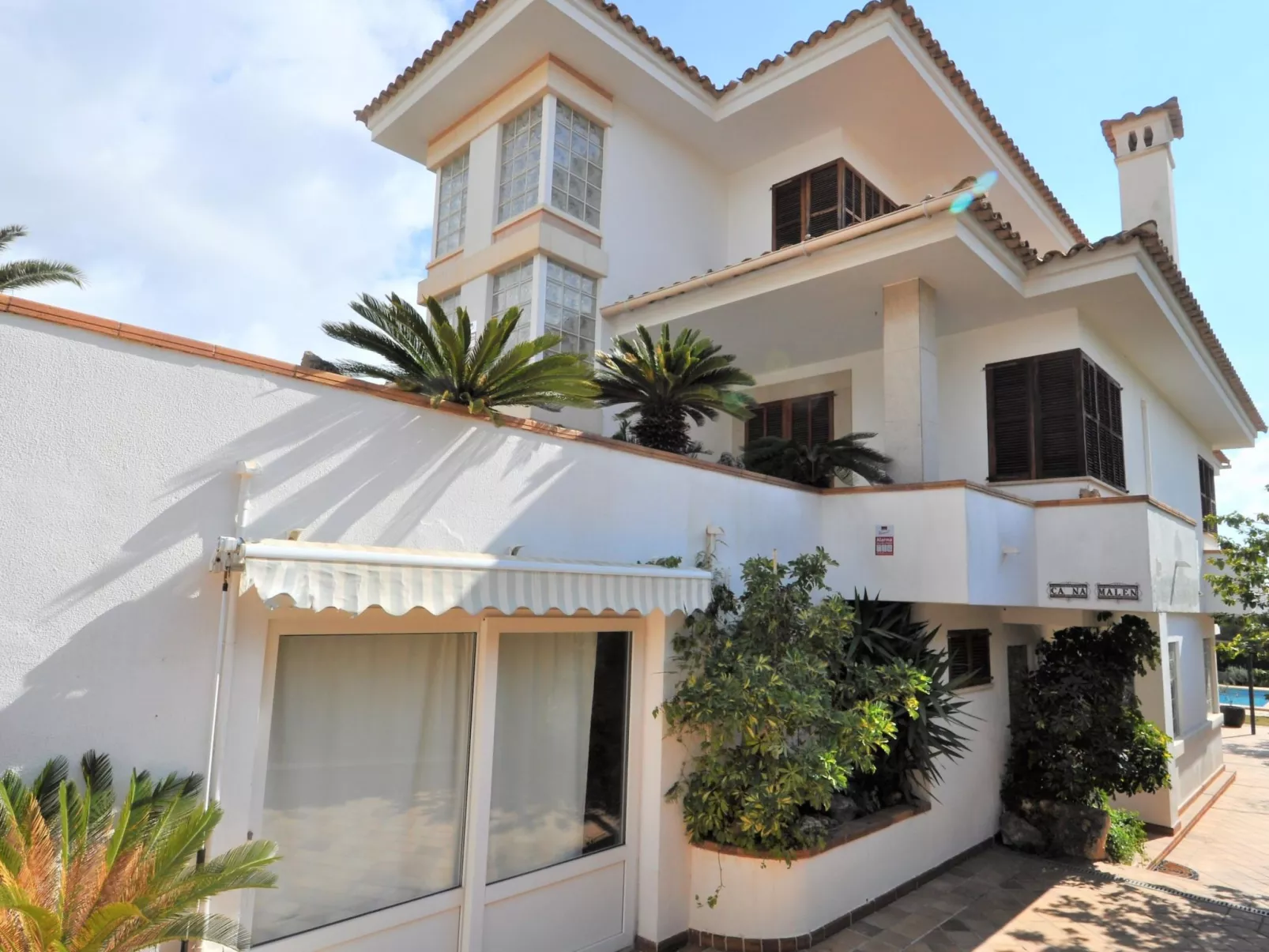 CA NA MALEN Hermosa casa para familias con gran piscina, jardín. - WiFi Gratis