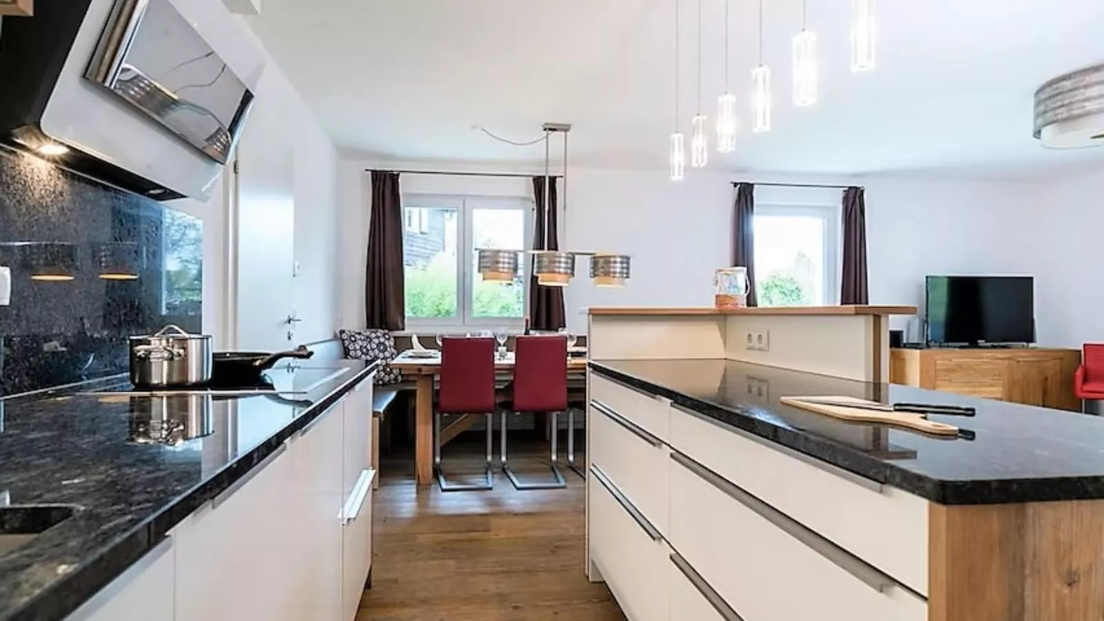 Miranda I-Kitchen