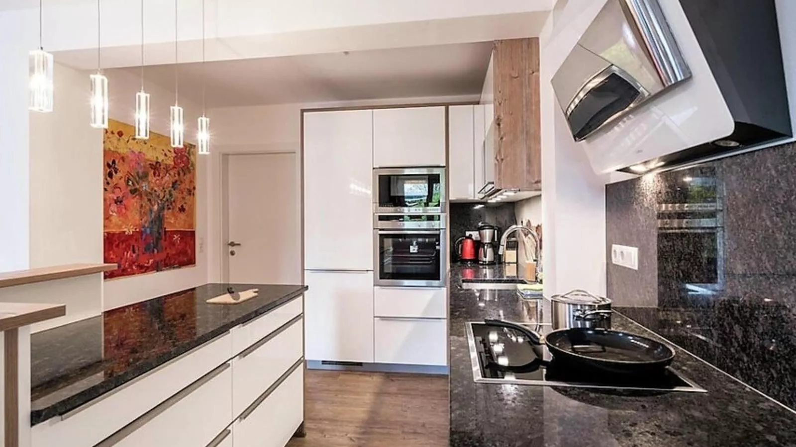 Miranda II-Kitchen