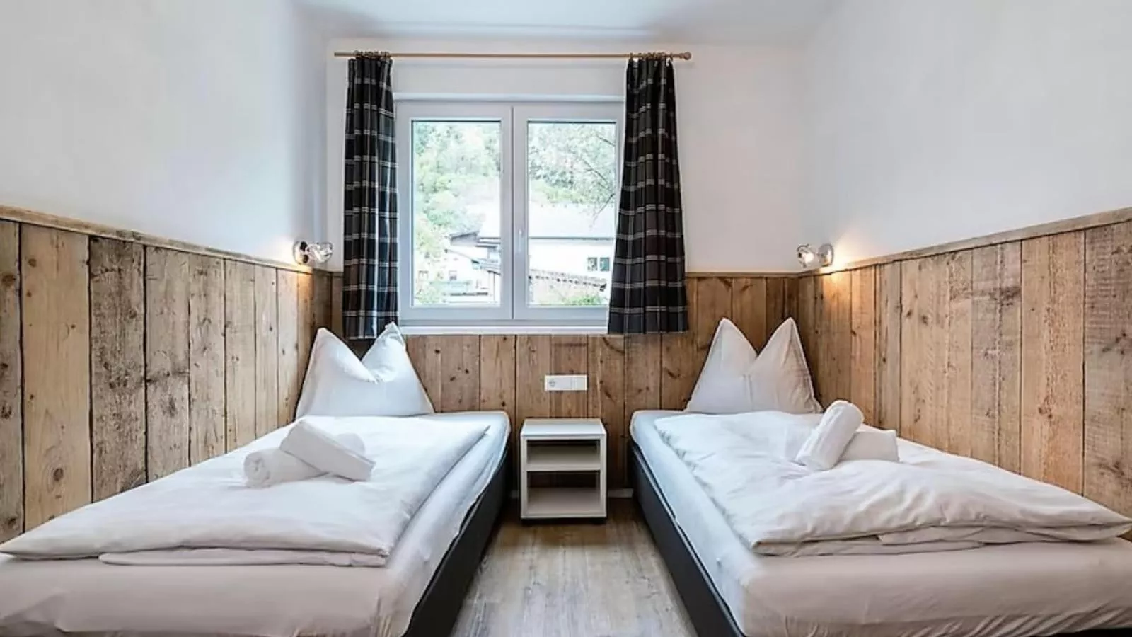 Miranda II-Bedroom