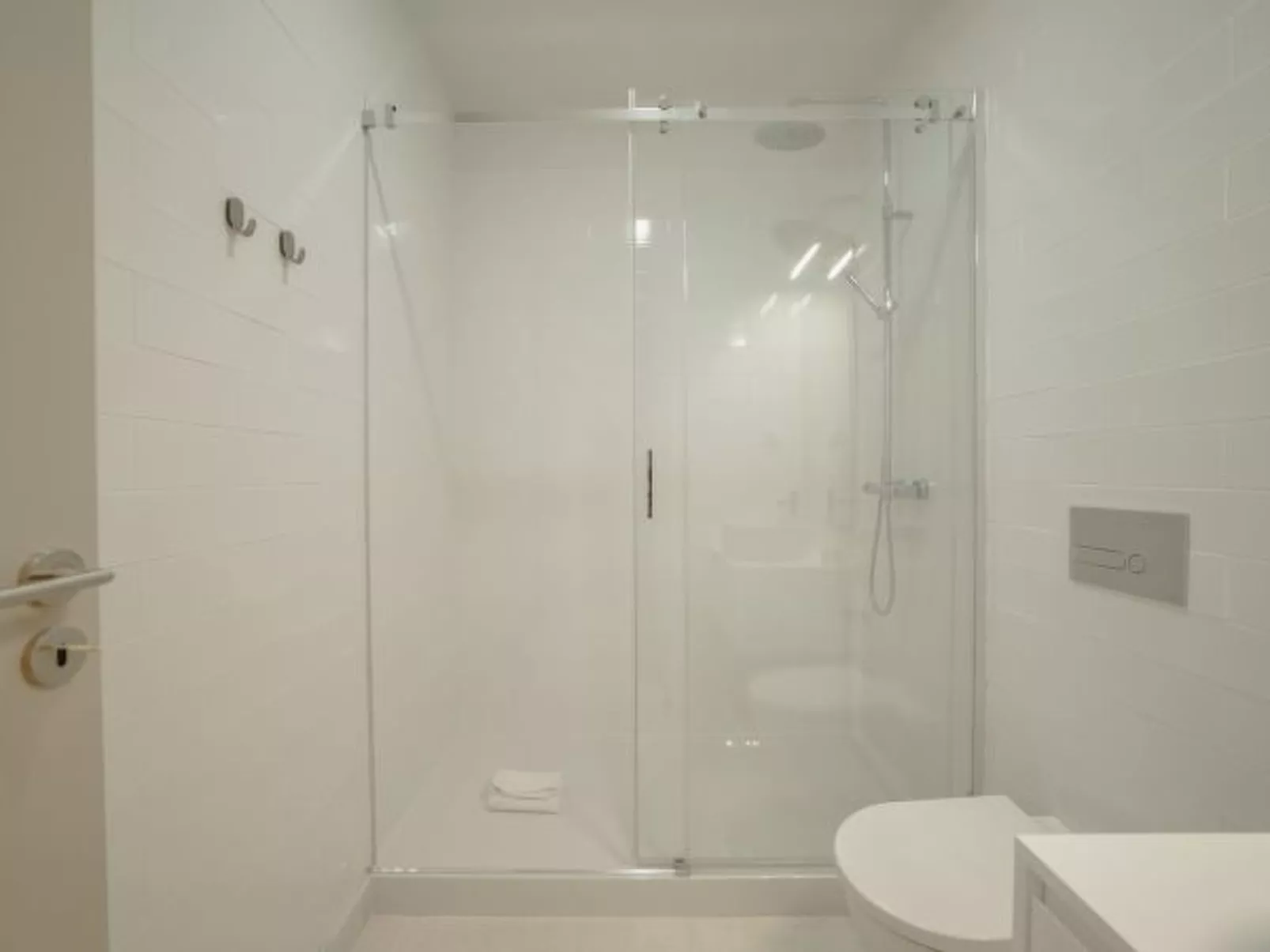 LEGACY OPORTO DESIGN APARTMENT H by VACATIONY