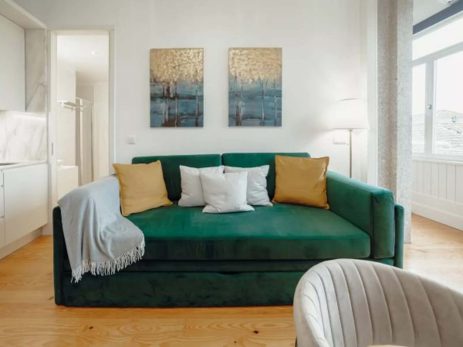 DOWNTOWN PREMIUM APARTMENT by VACATIONY