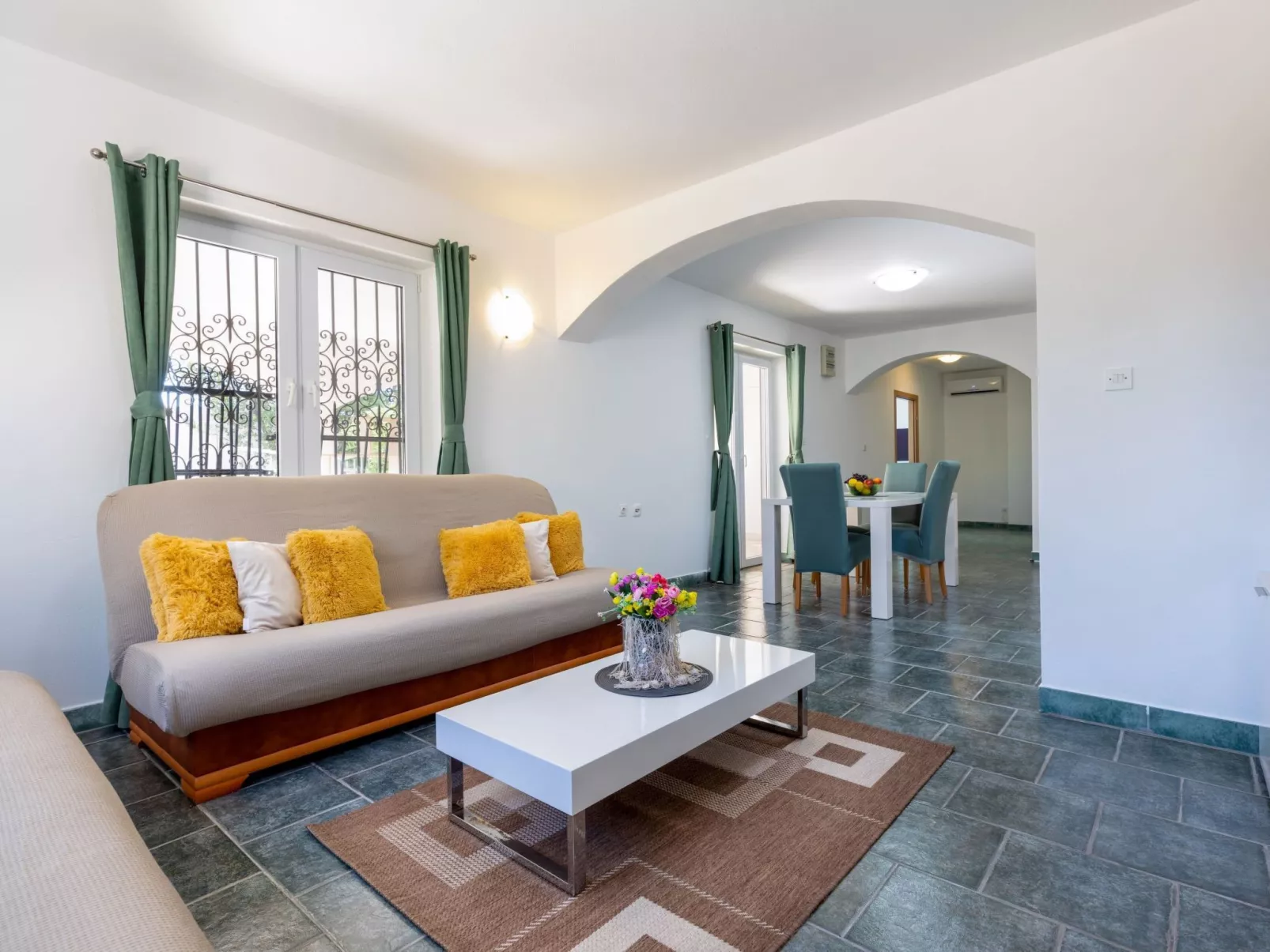 Wohnung "Maya S" mit Terrasse