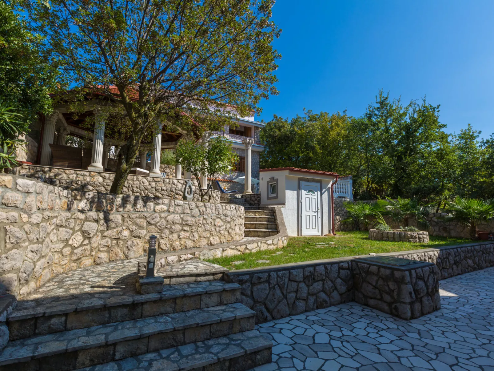 BRANKA 4 / HR-02224-04