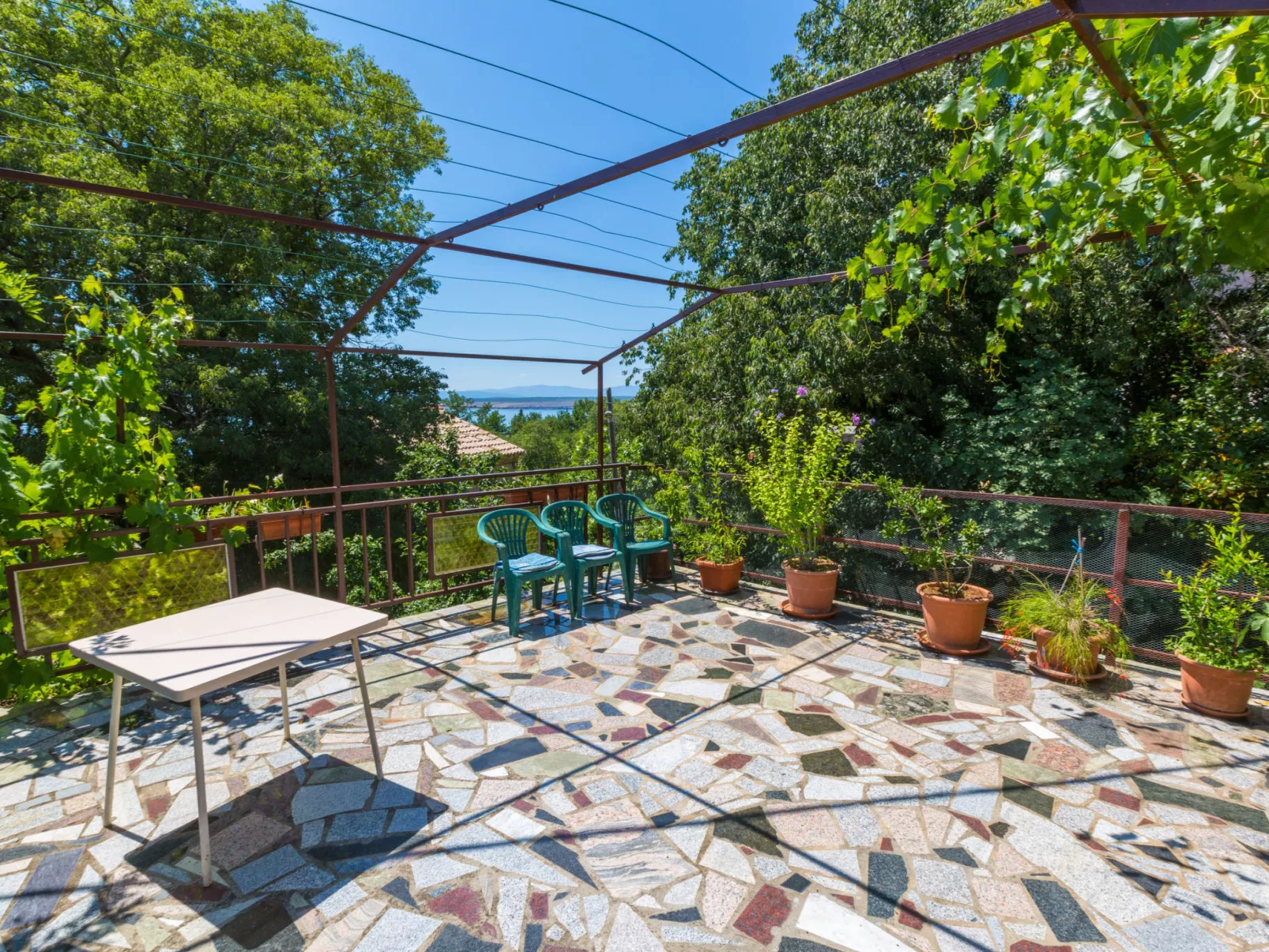 BARISIC 2 / HR-05614-02