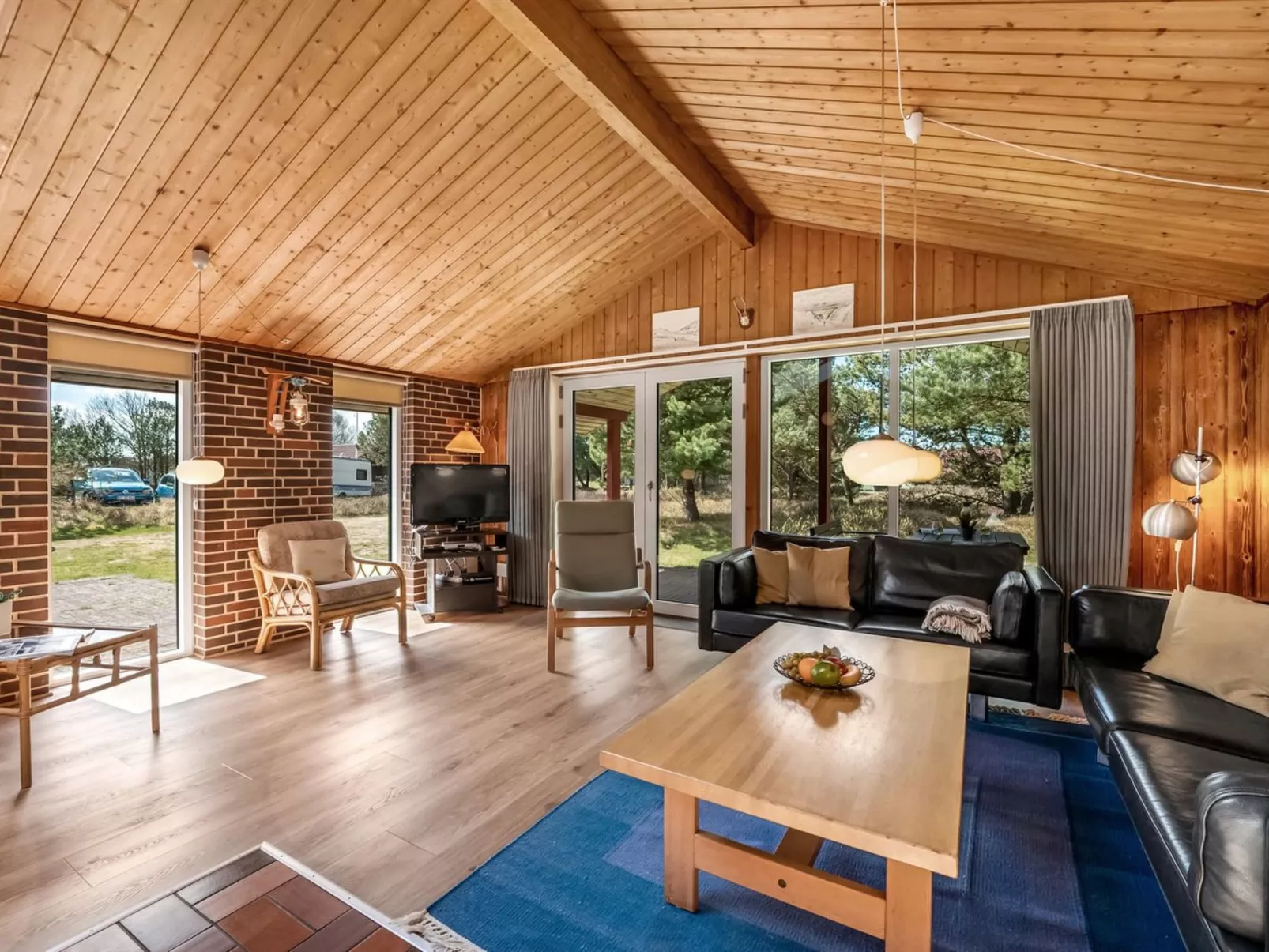 "Etti" - 1km from the sea