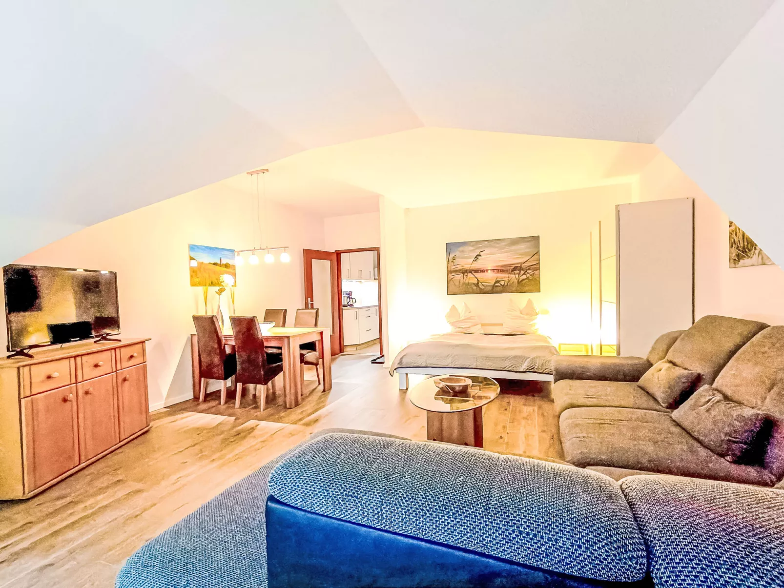 Glowe (GLW661) - Dedans