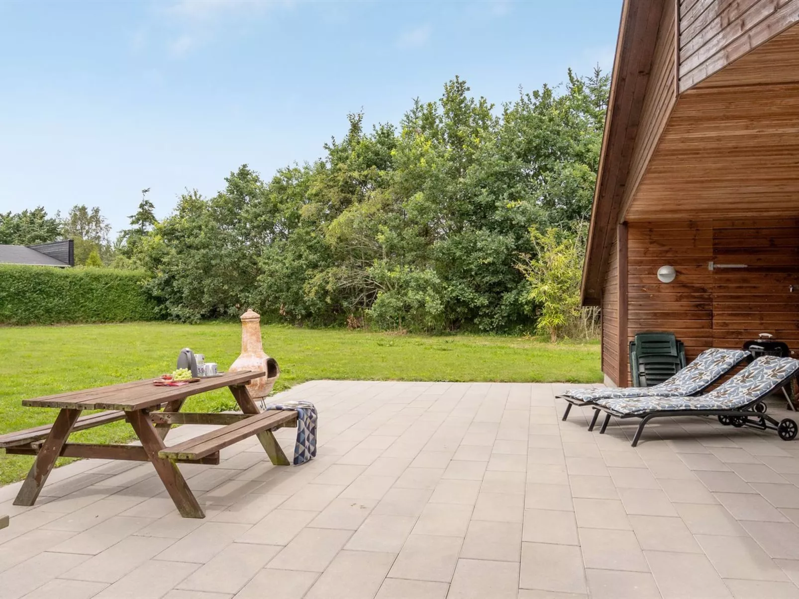 "Alvi" - 400m to the fjord