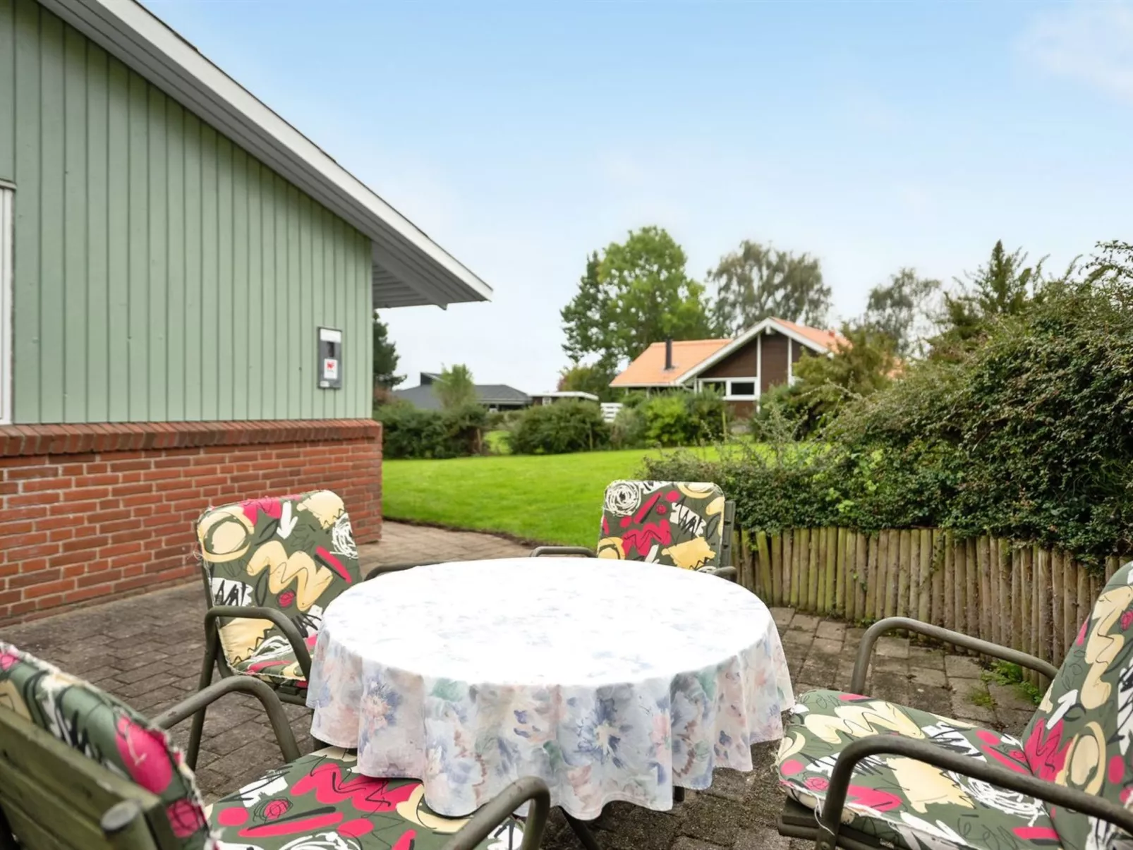 "Ingebore" - 350m from the sea