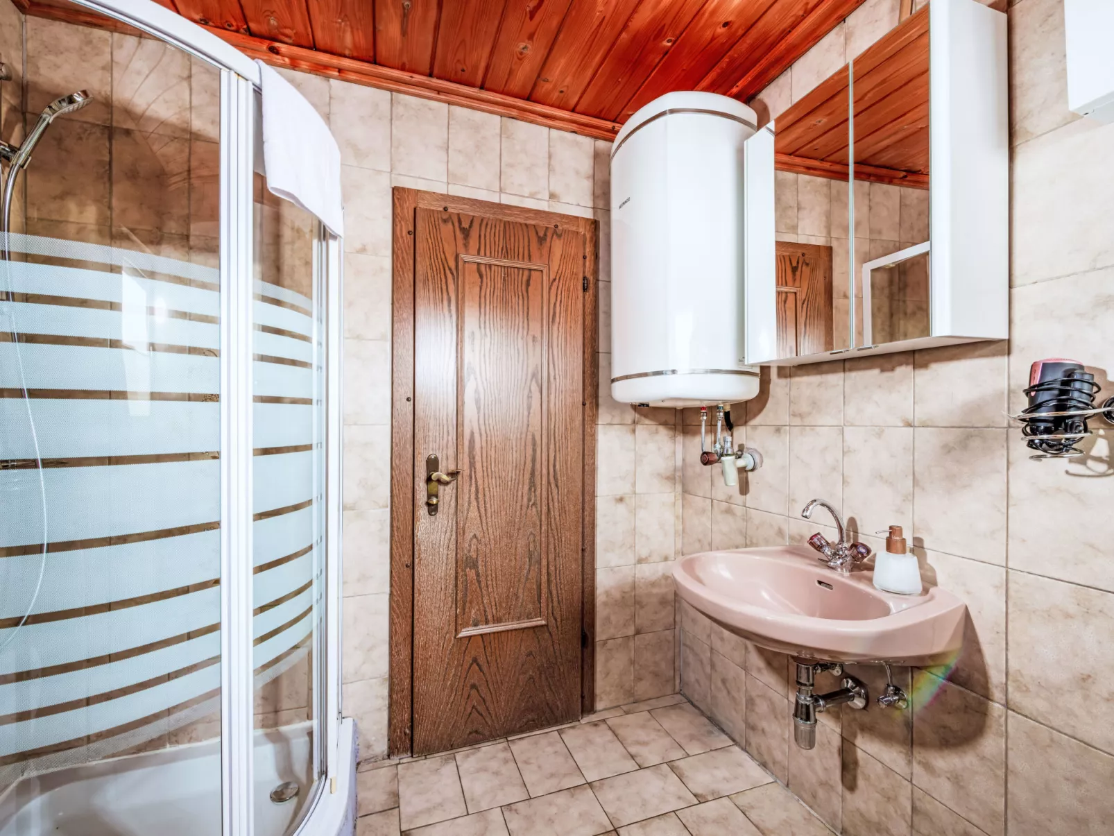 Ferienwohnung Gartenblick - Dedans