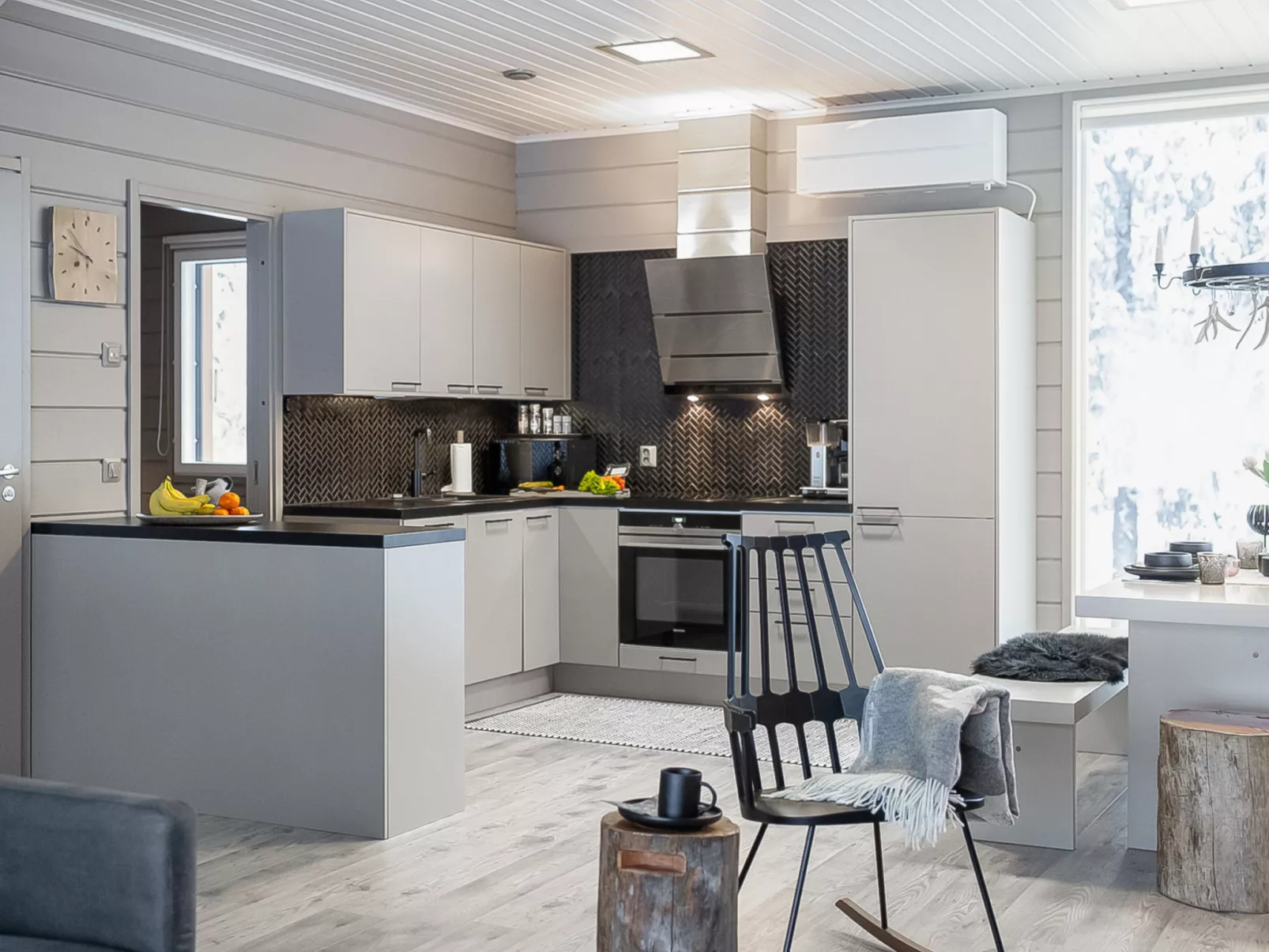 Loma-saaga 3 - Dedans