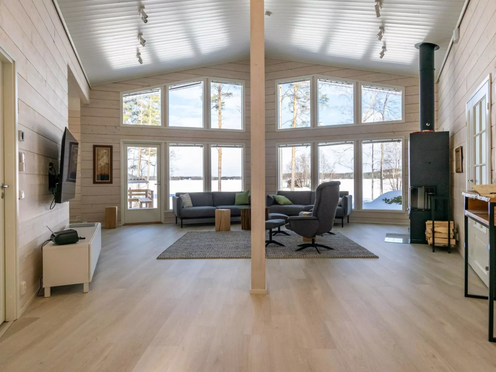 Palanteen haavelinna - Inside