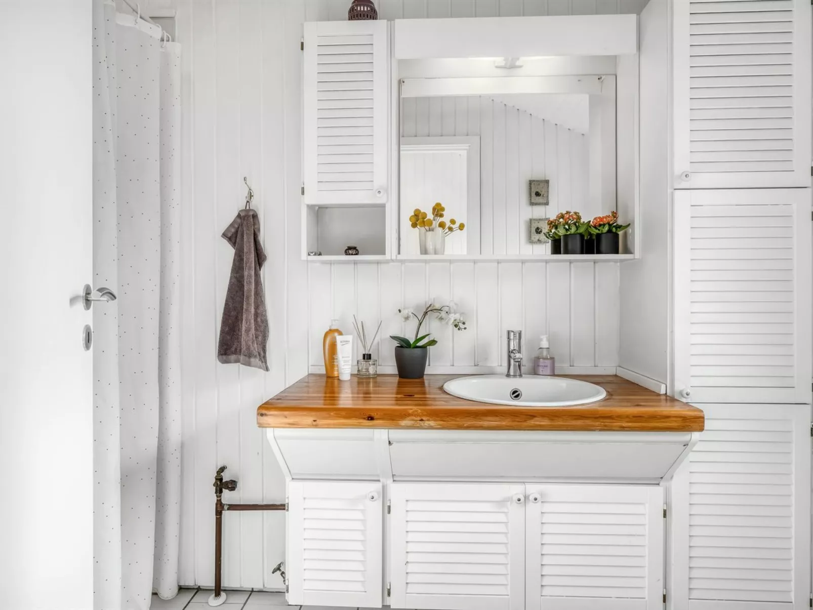 "Annamie" - 1.8km from the sea