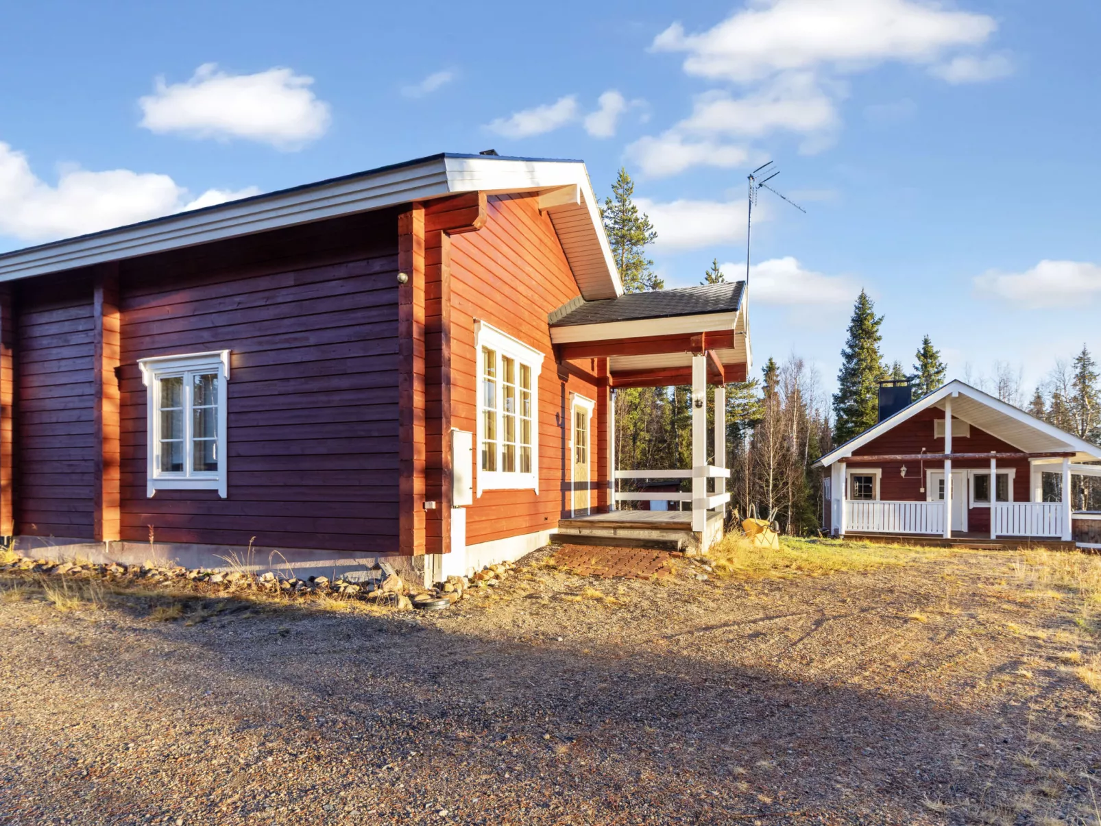 Lauhalehto - Drinnen