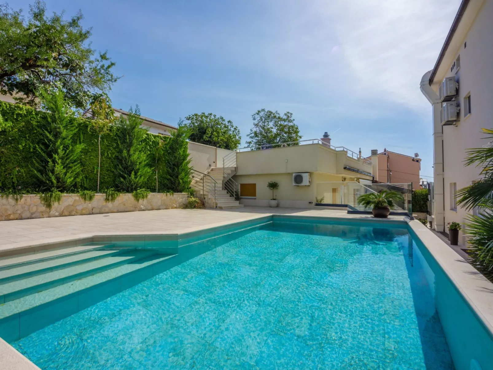 Dita 5 / HR-10501-01