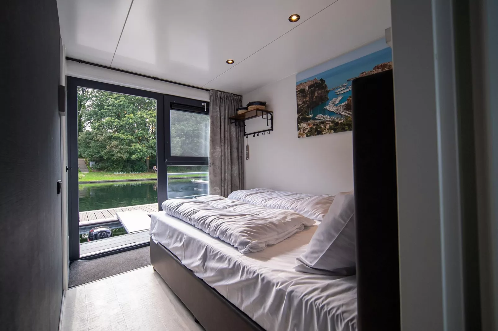 Houseboat Marina Mookerplas 1-Bedroom