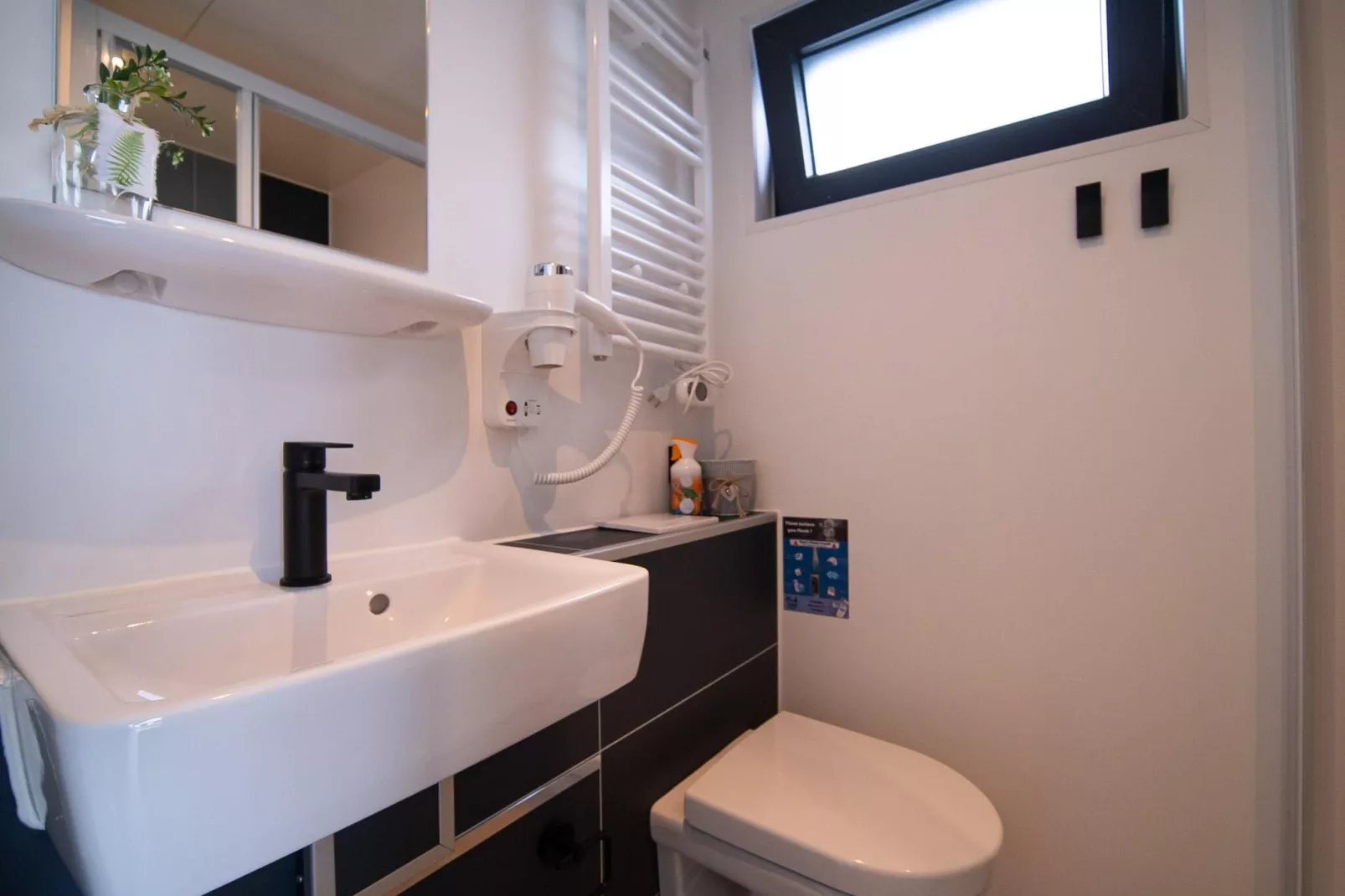 Houseboat Marina Mookerplas 1-Bathroom