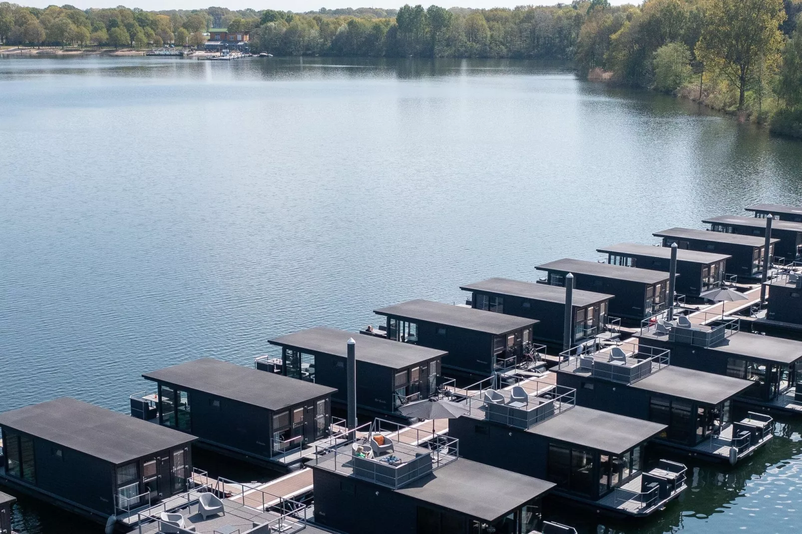 Houseboat Marina Mookerplas 1-Areas summer 1km