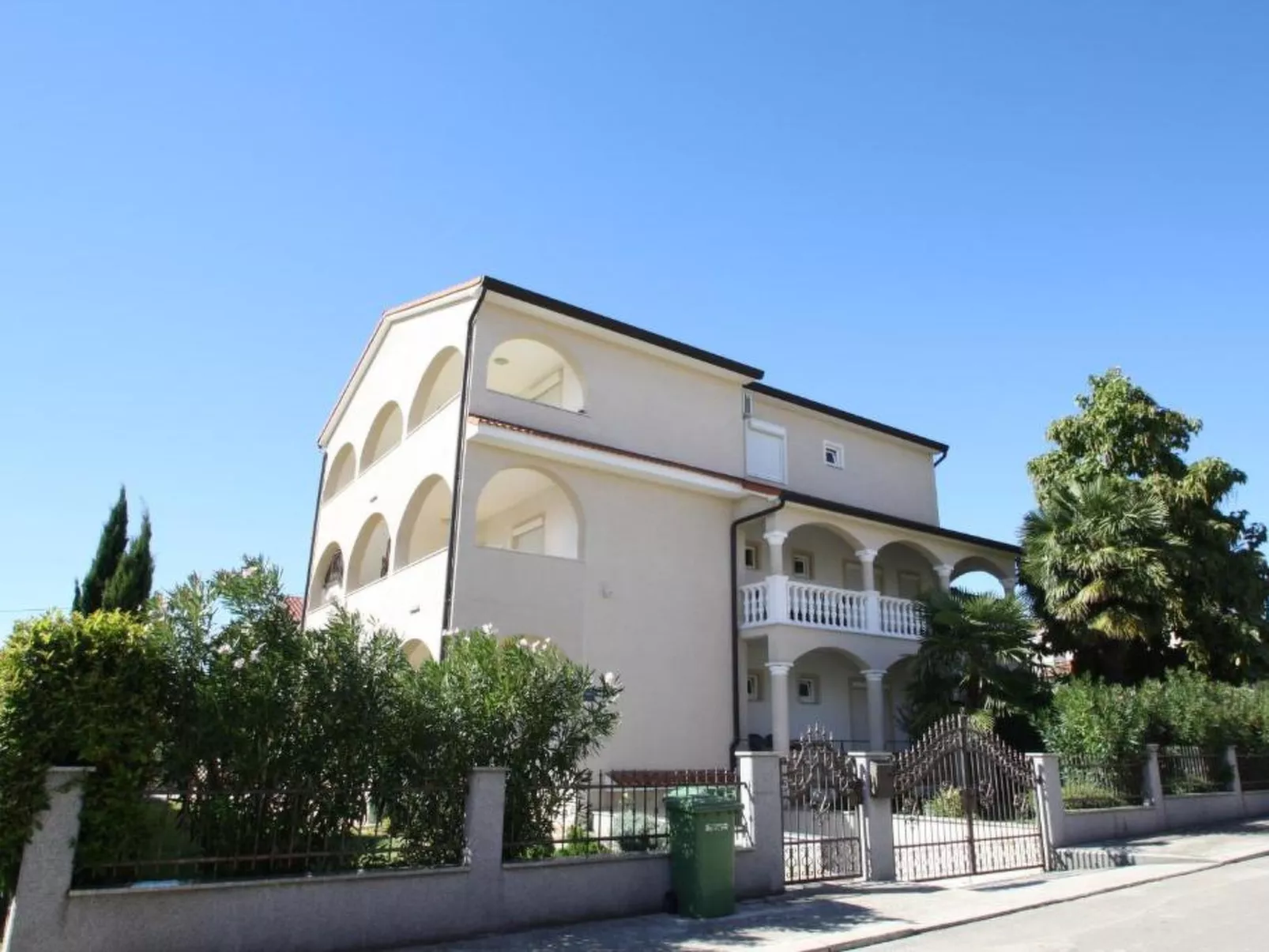 Apartment Rose 2 / HR-11066-05