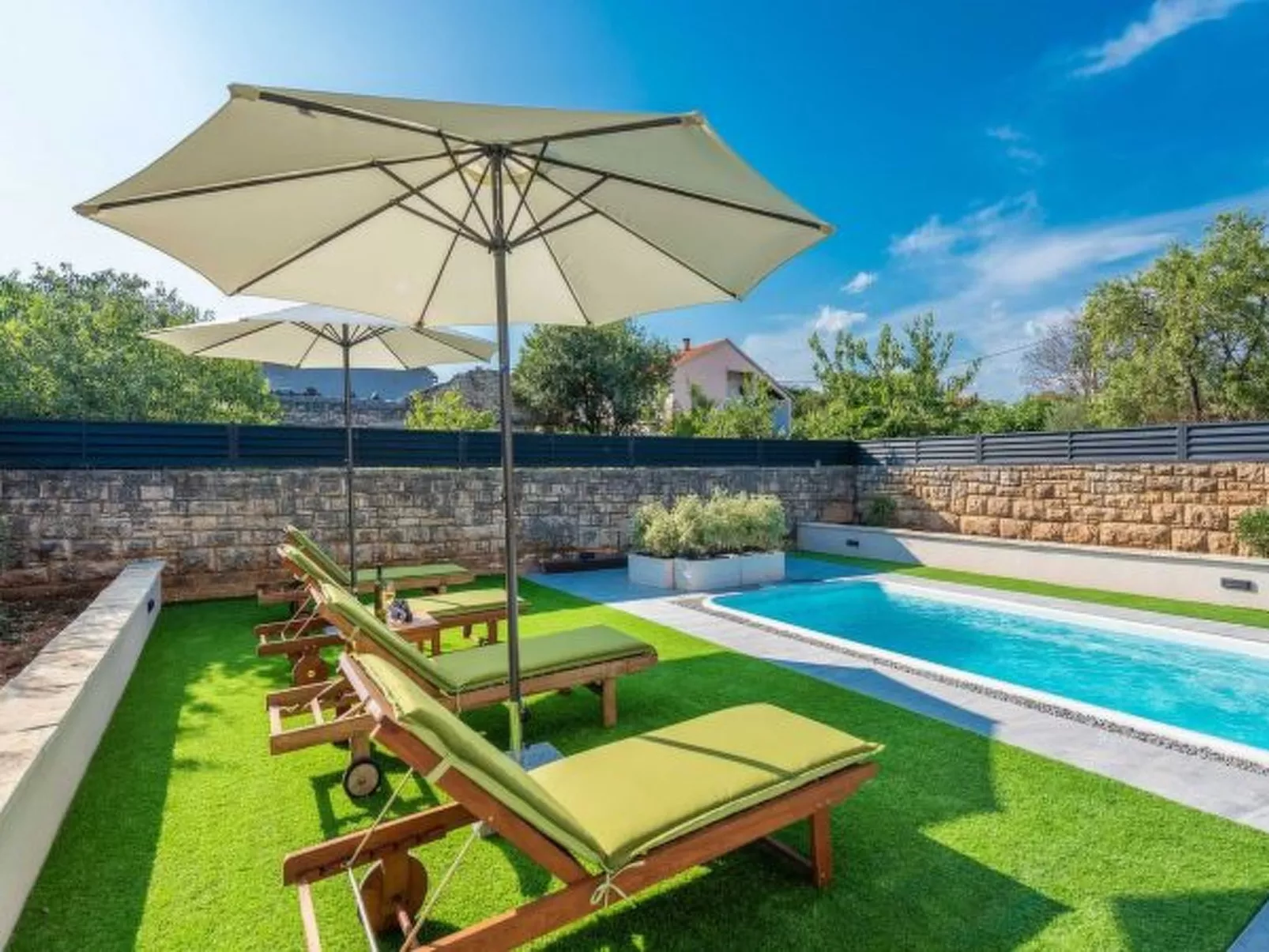 Dalmatian Holiday house Marcella with pool