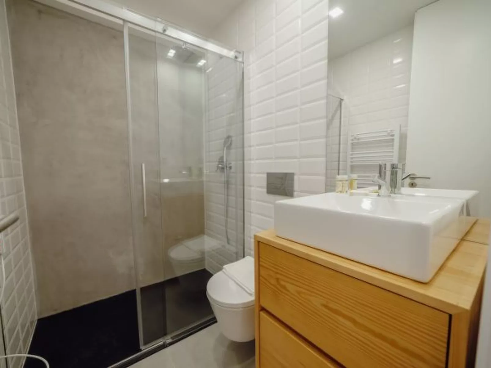 COURTYARD OPORTO DESIGN APARTMENT L WITH TERRACE