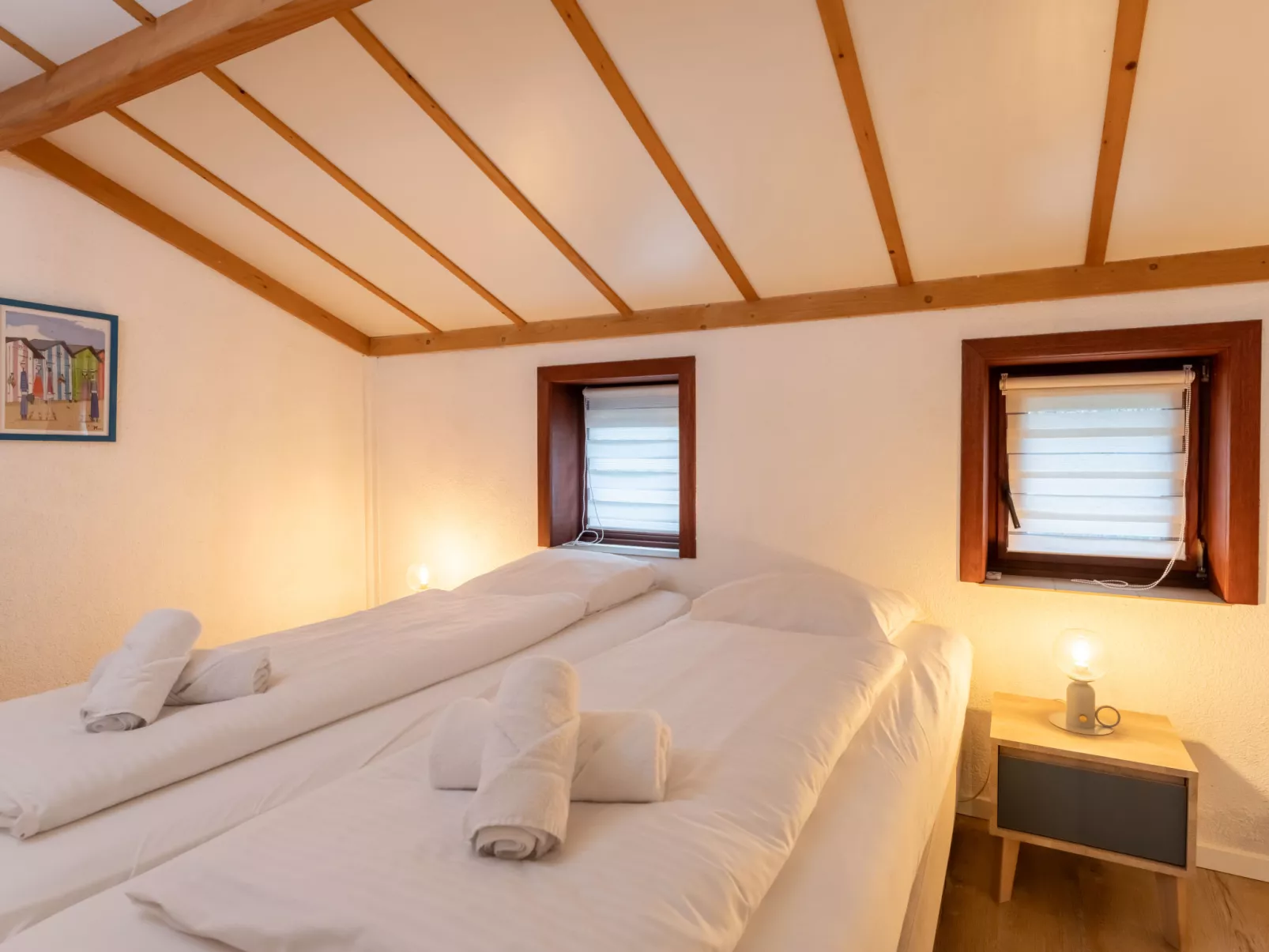 Strandhuis with parking