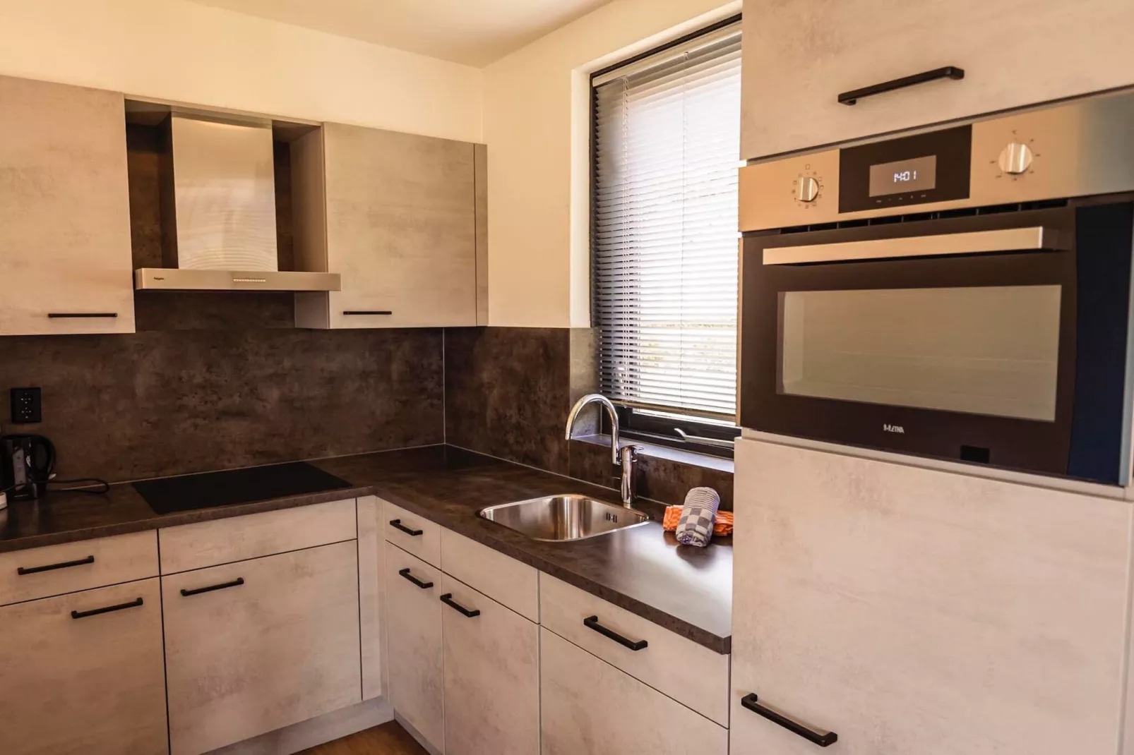 Vakantiepark 't Broeckhuys 3-Kitchen