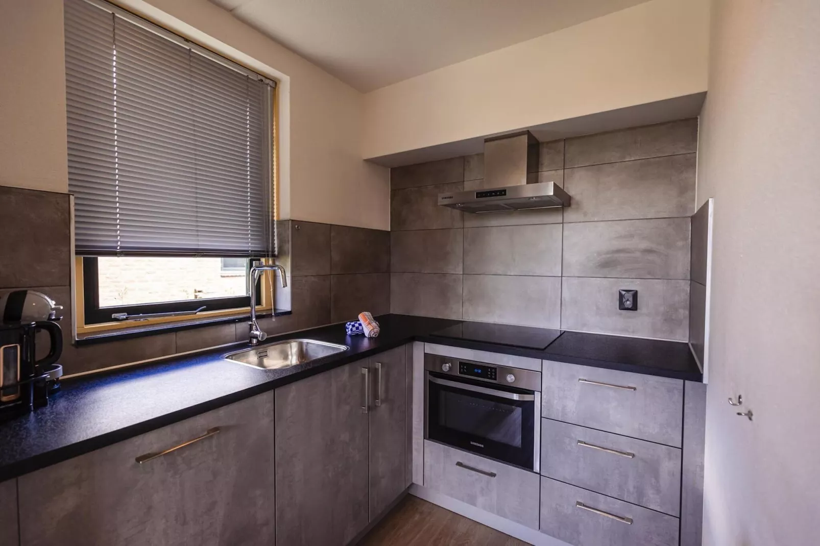 Vakantiepark 't Broeckhuys 6-Kitchen
