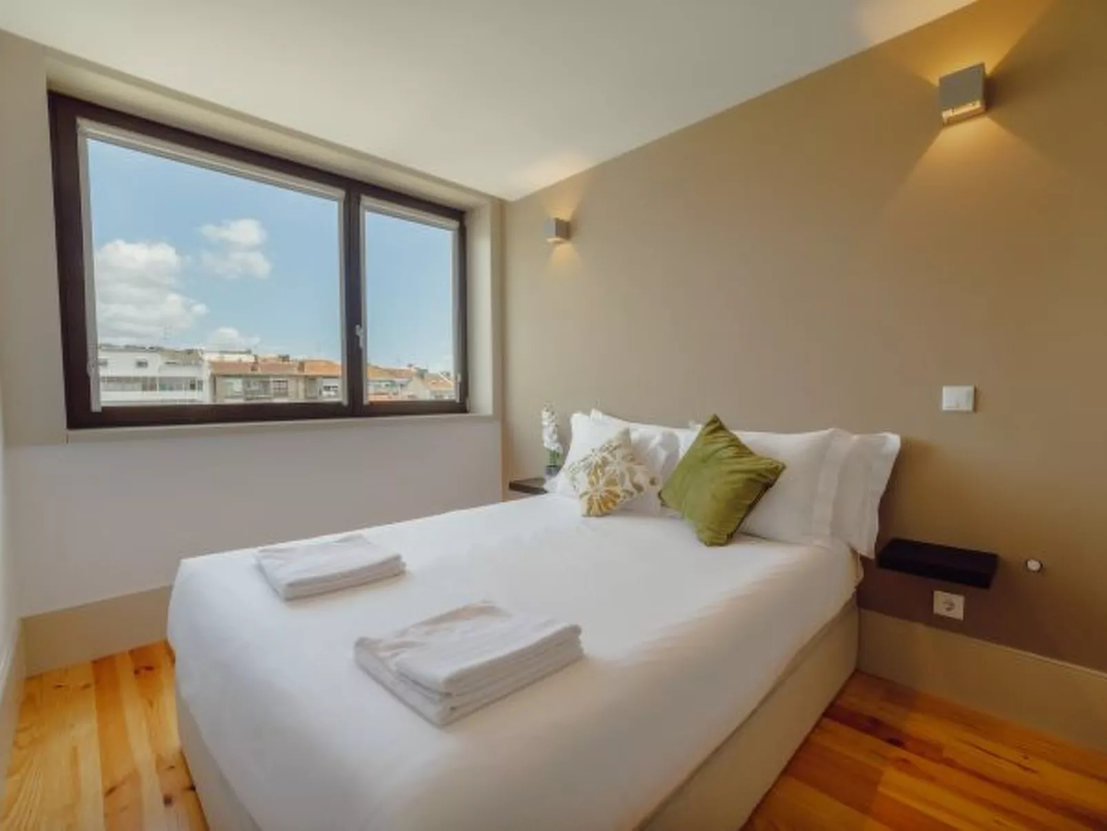 LEGACY OPORTO DESIGN APARTMENT G by VACATIONY