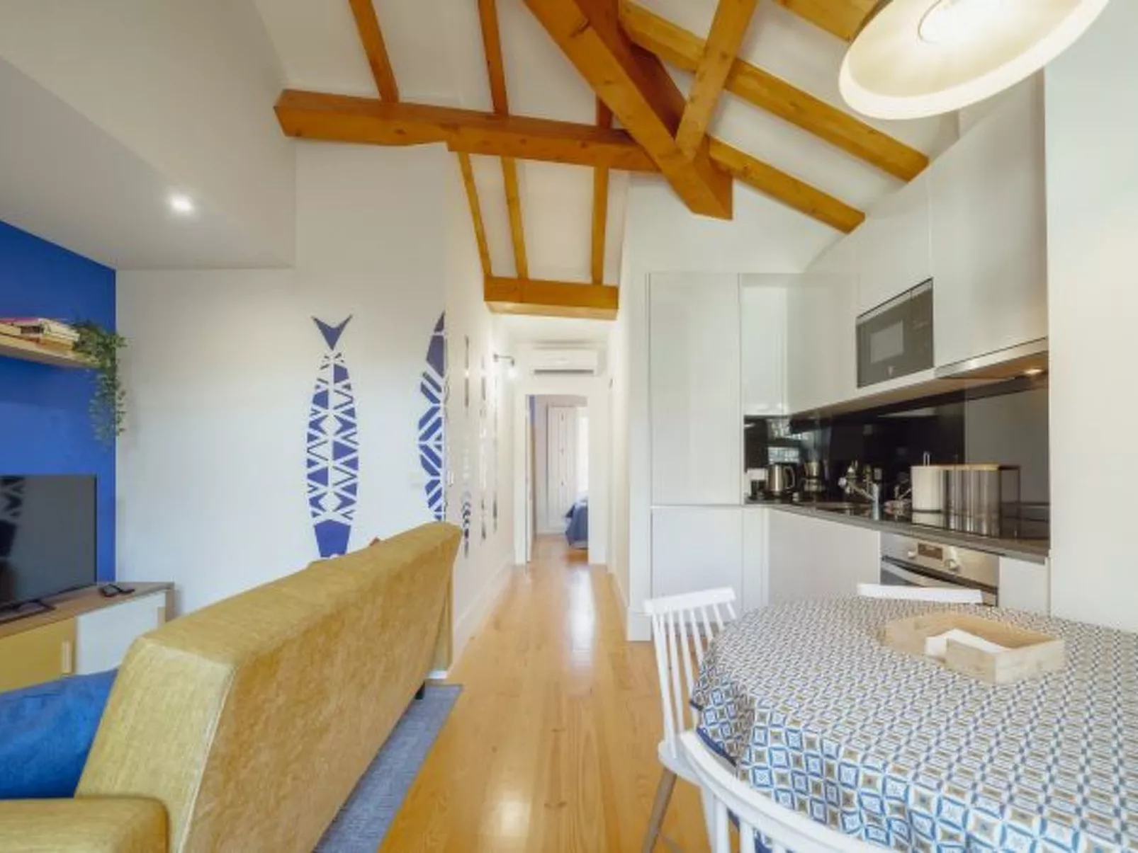 DOWNTOWN PRIME with TERRACE by VACATIONY