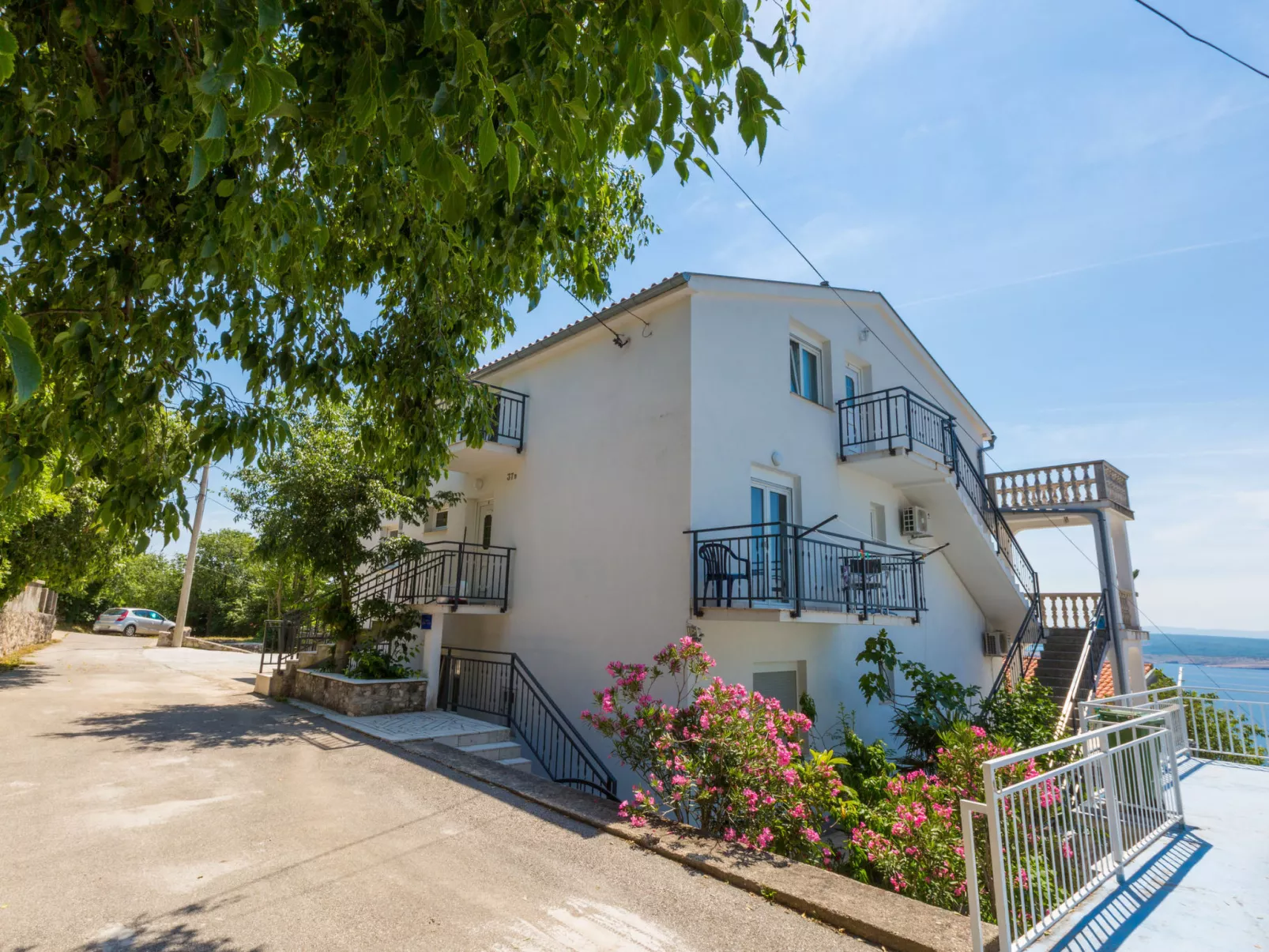 AIDA 2 / HR-02446-02