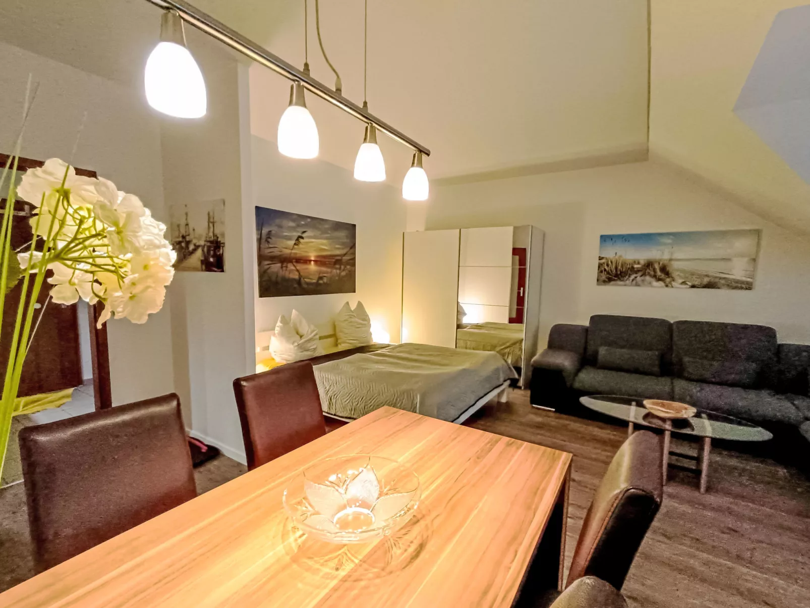 Glowe (GLW661) - Dedans