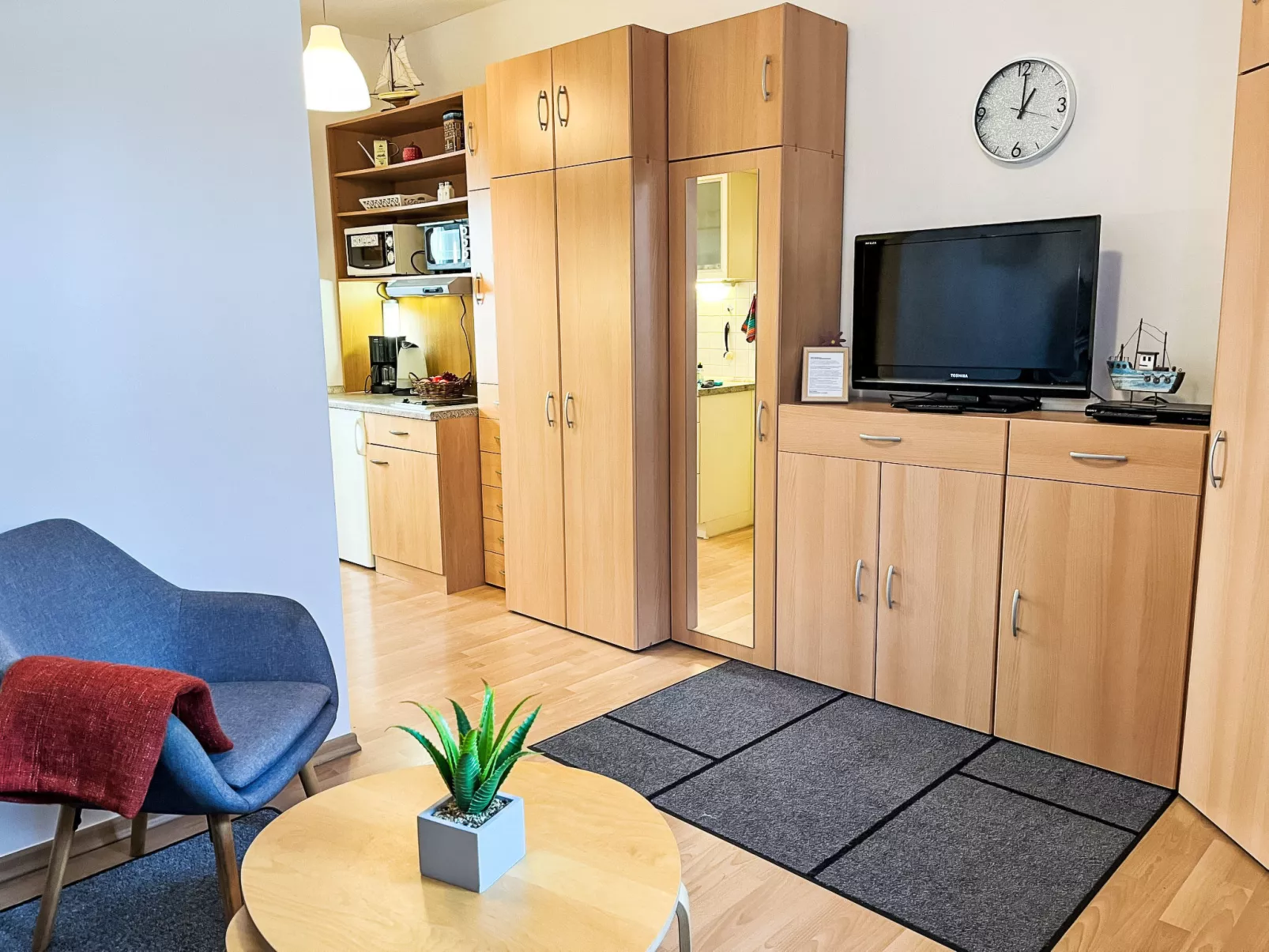 Bergstraße - Drinnen