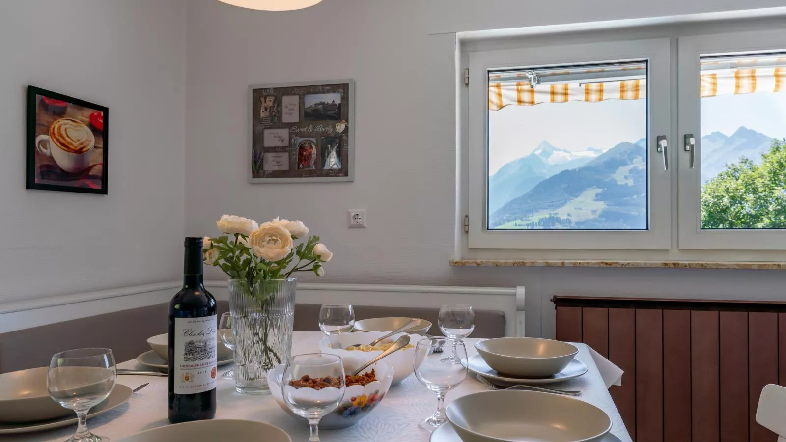 Jeremys-Dining room
