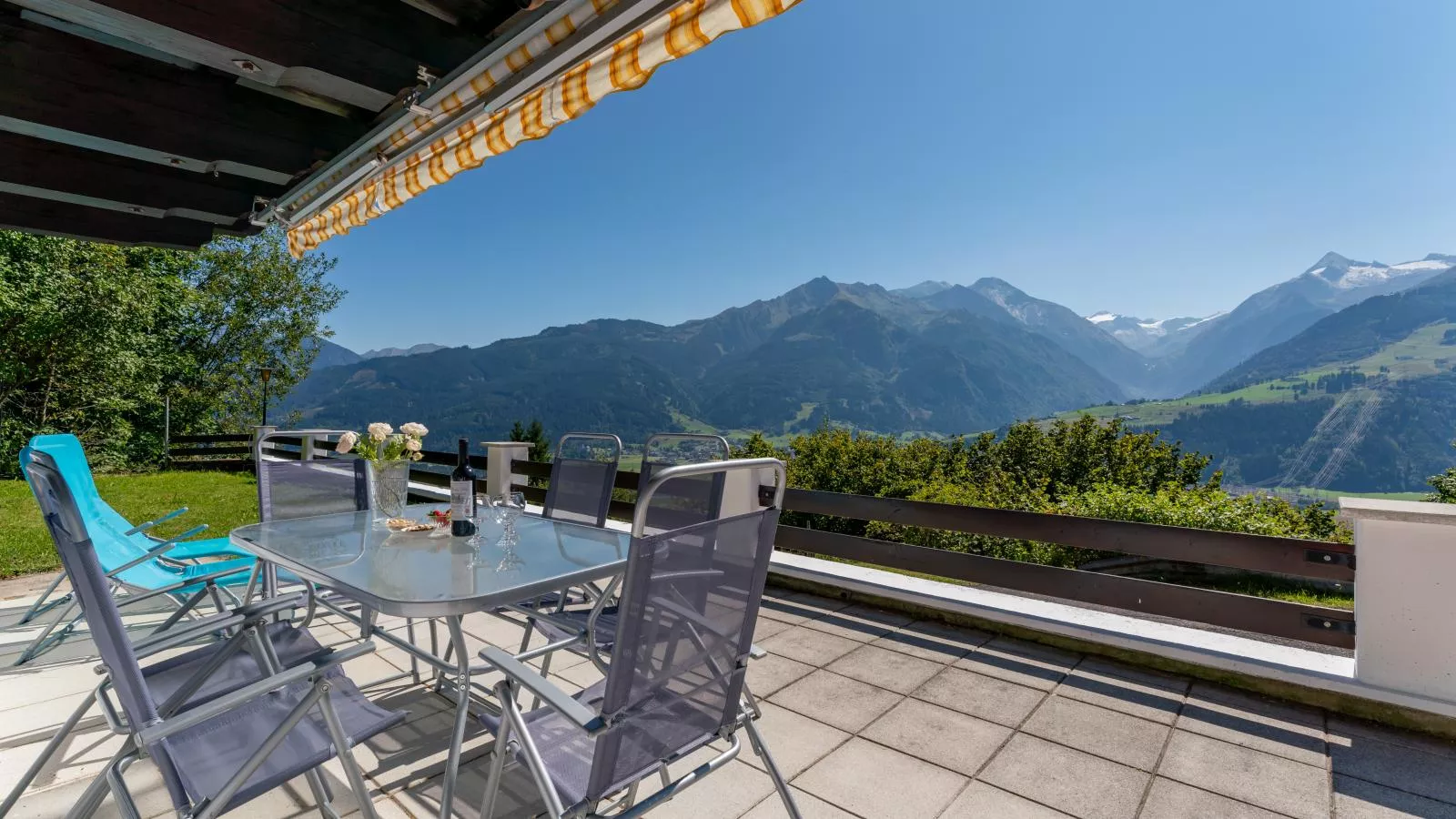 Jeremys-Terrace balcony