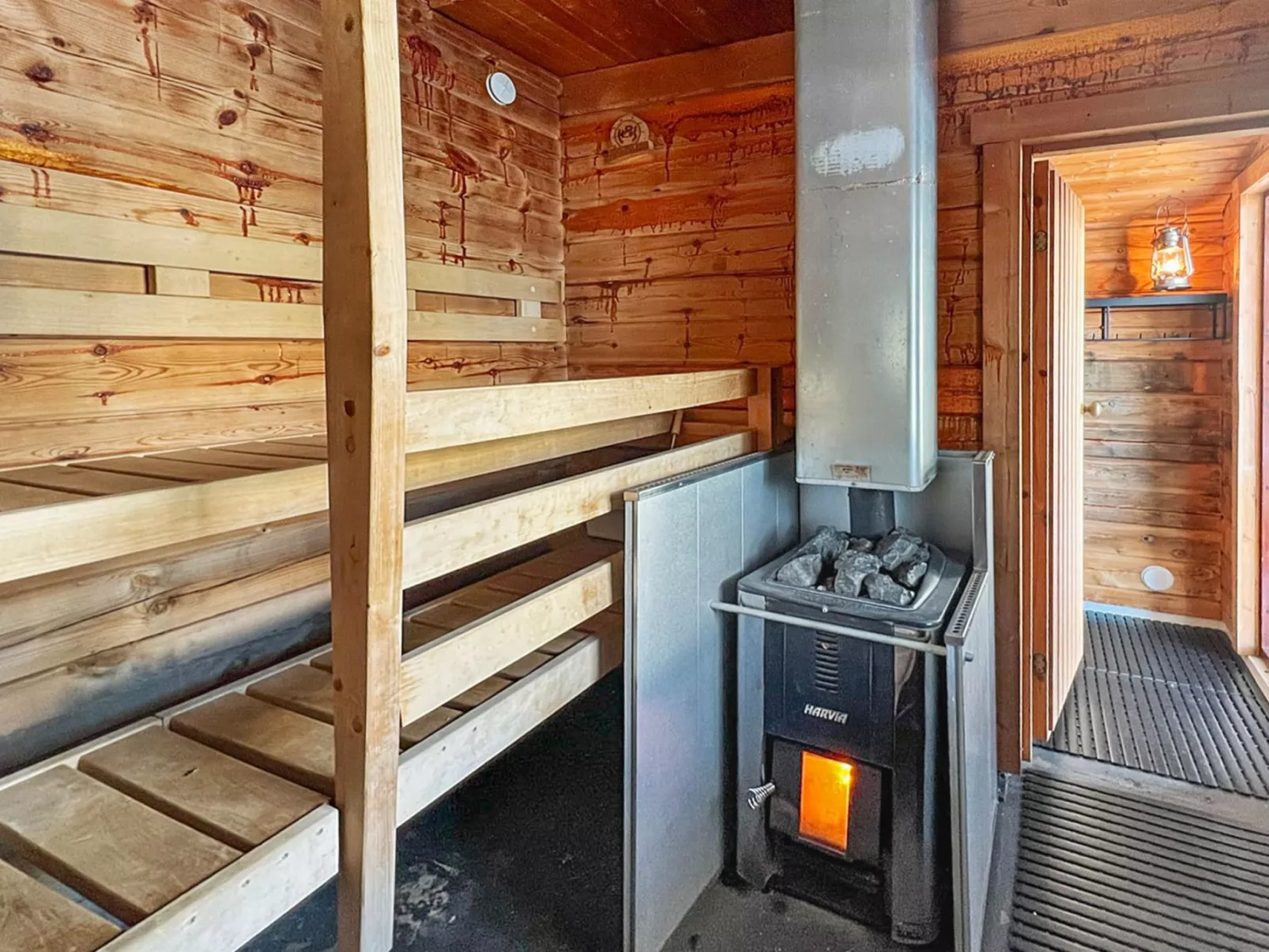 Rukan taikavuosselin helmi 8 b - Drinnen