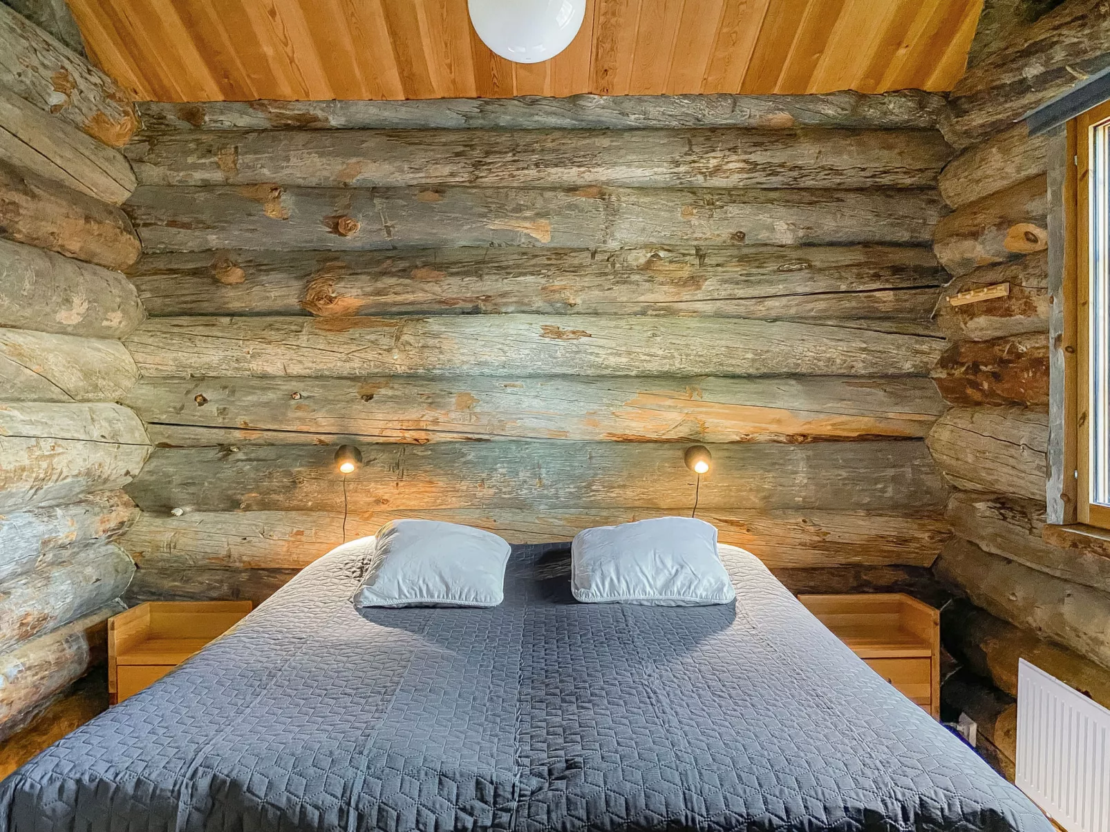 Kuusi-ruka 6 - Inside