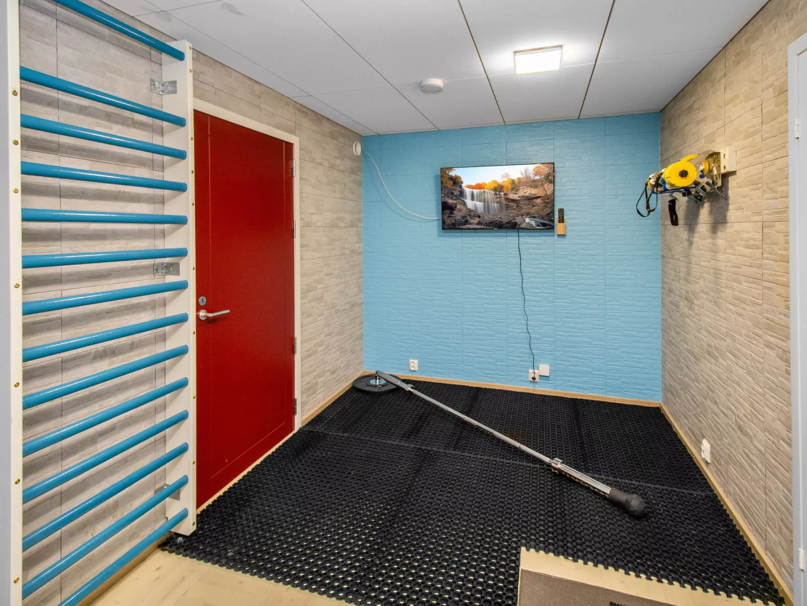 Tuiskukuru a - Drinnen