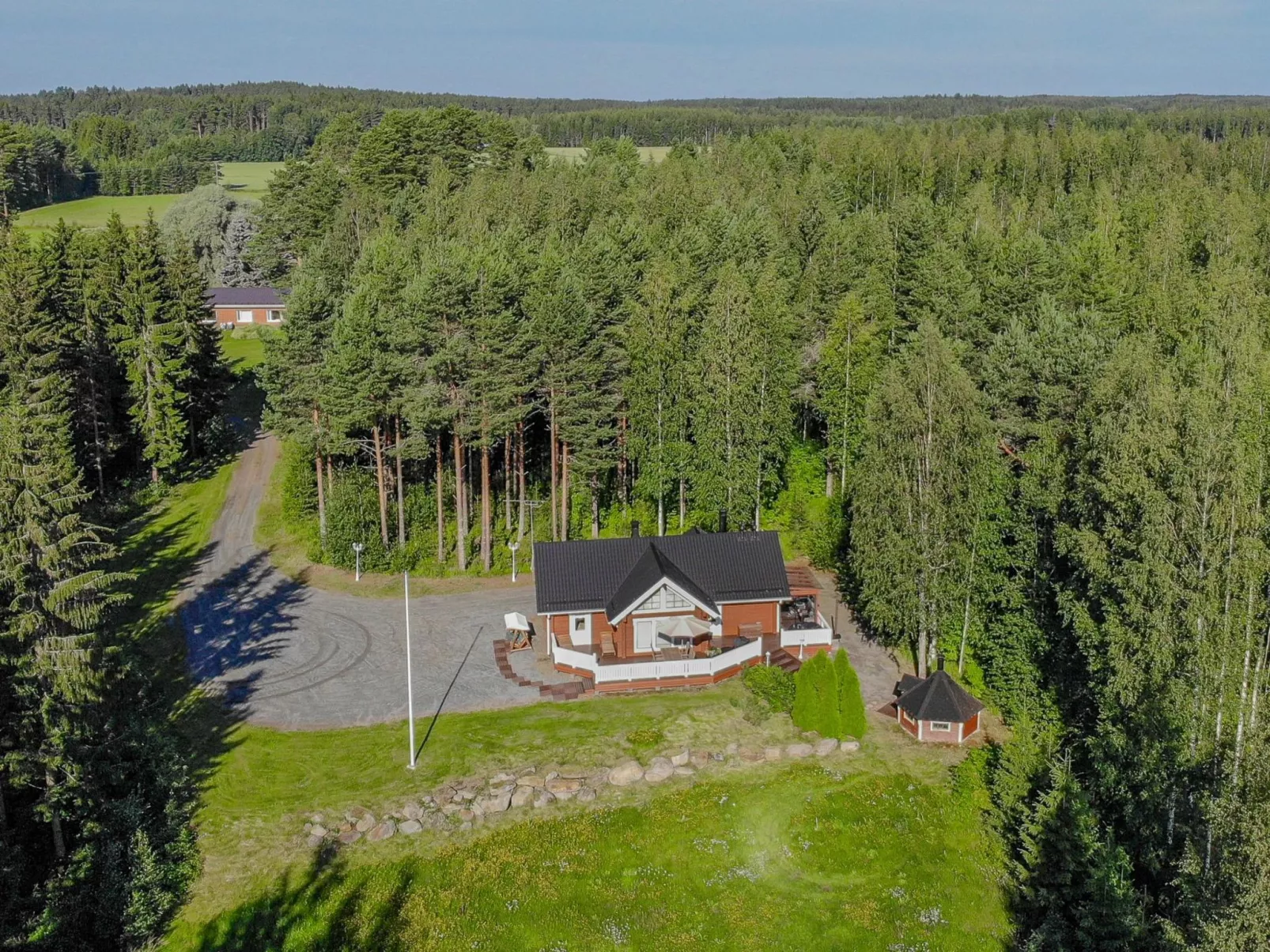 Kannelpirtti 2 - Dedans