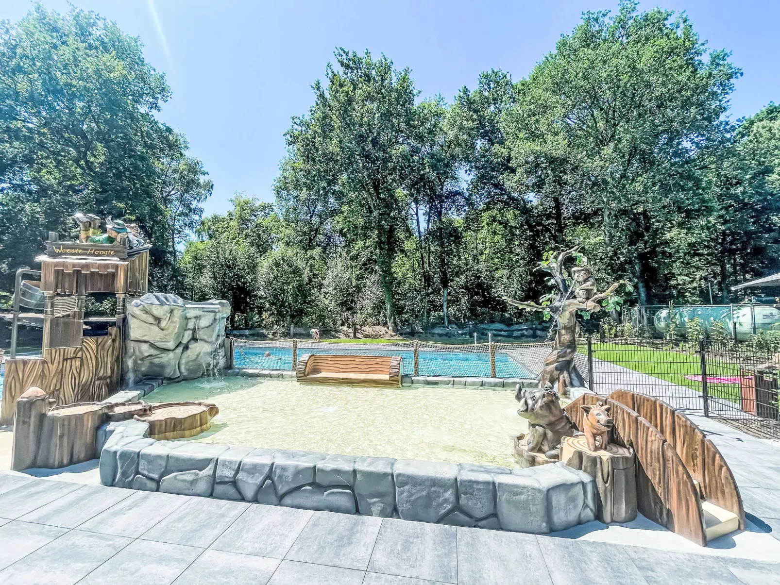 De Bosuil - Draußen