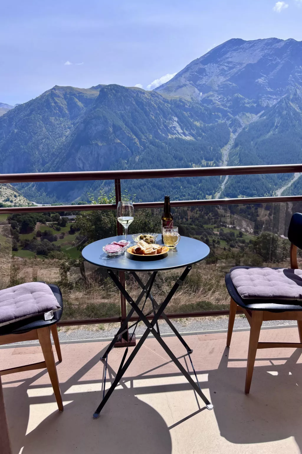 Les Marmottes 2 - Outside