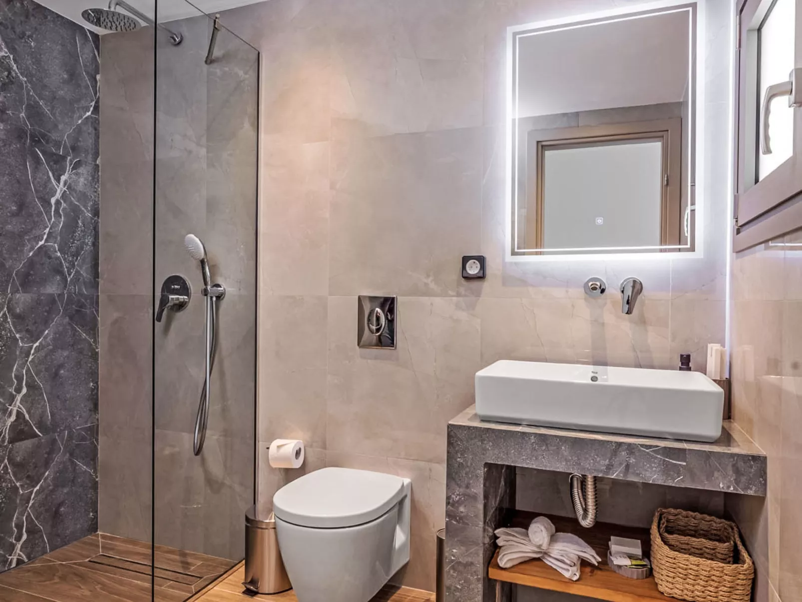 Ferienvilla "Arfna Villa B" mit privatem Pool - Dedans