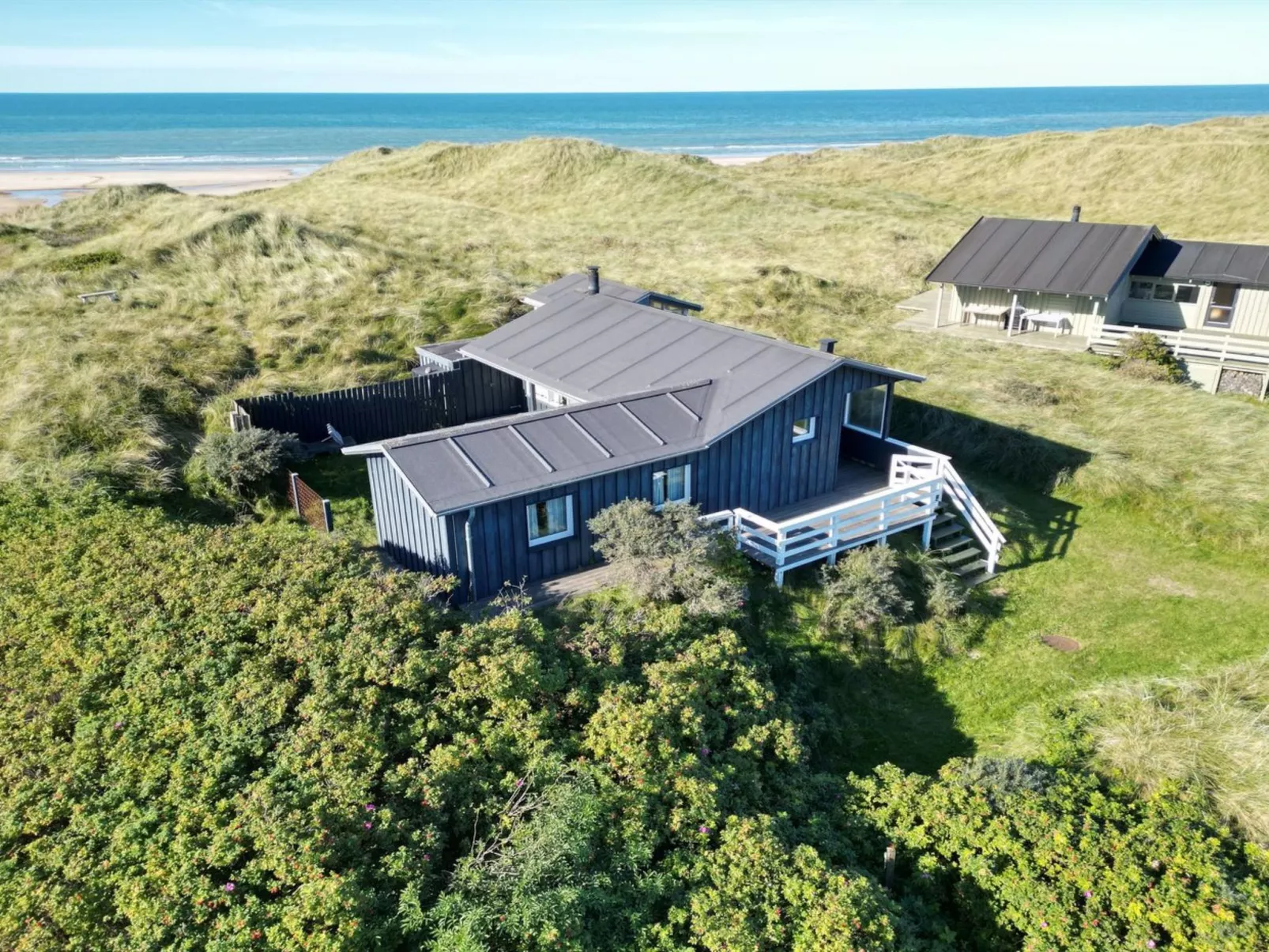 "Pihla" - 150m from the sea - Outside