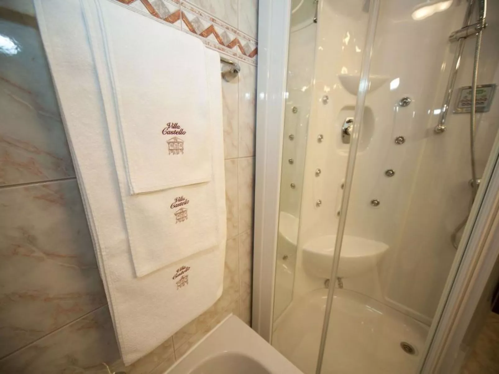 ACASTELLO 2 / HR-04333-02 - Image-tags.info