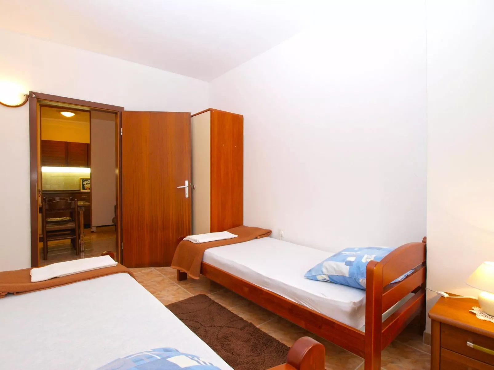 Apartment 1408 - Inside