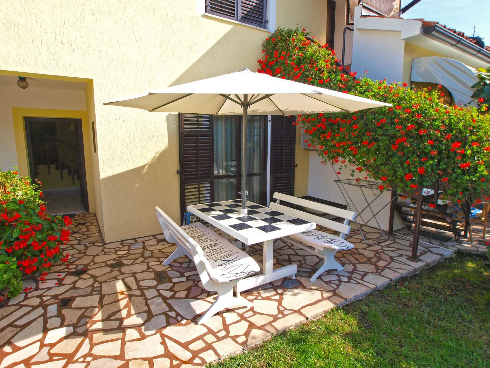 Apartment 1179 - Image-tags.info