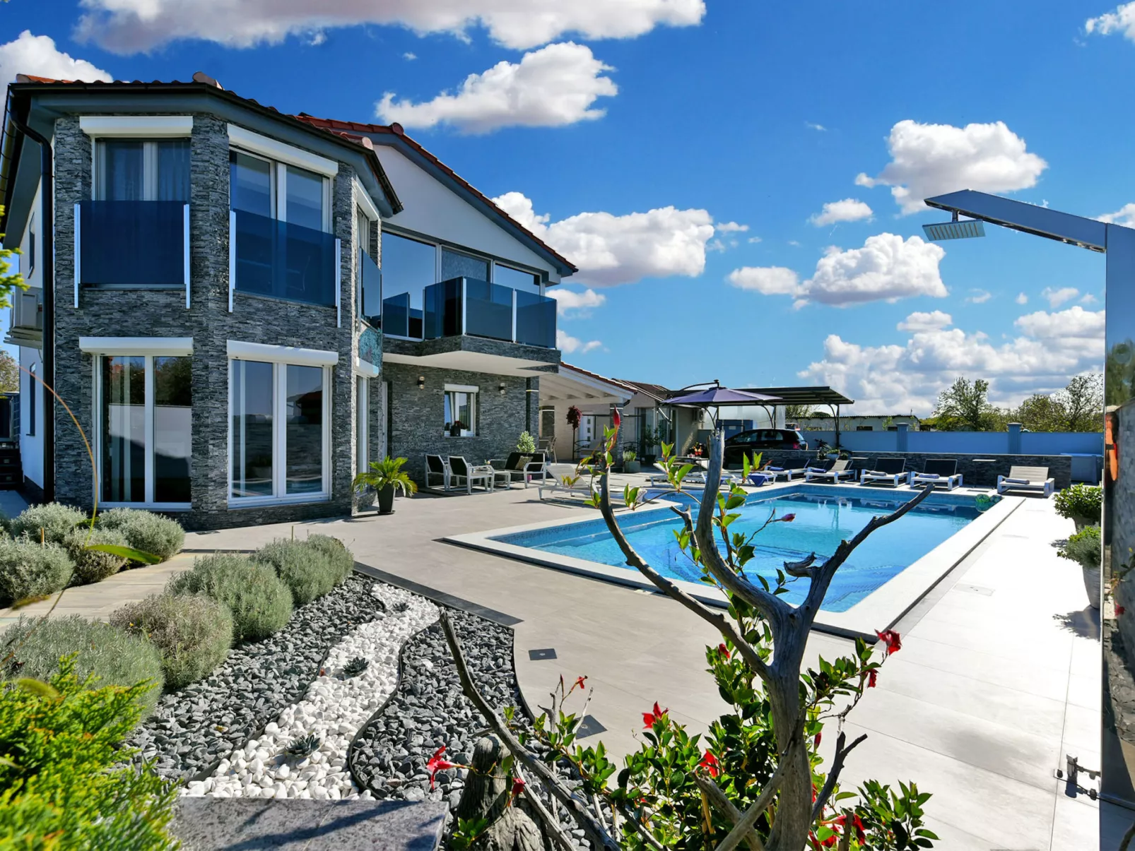 Villa 1971 - Image-tags.info