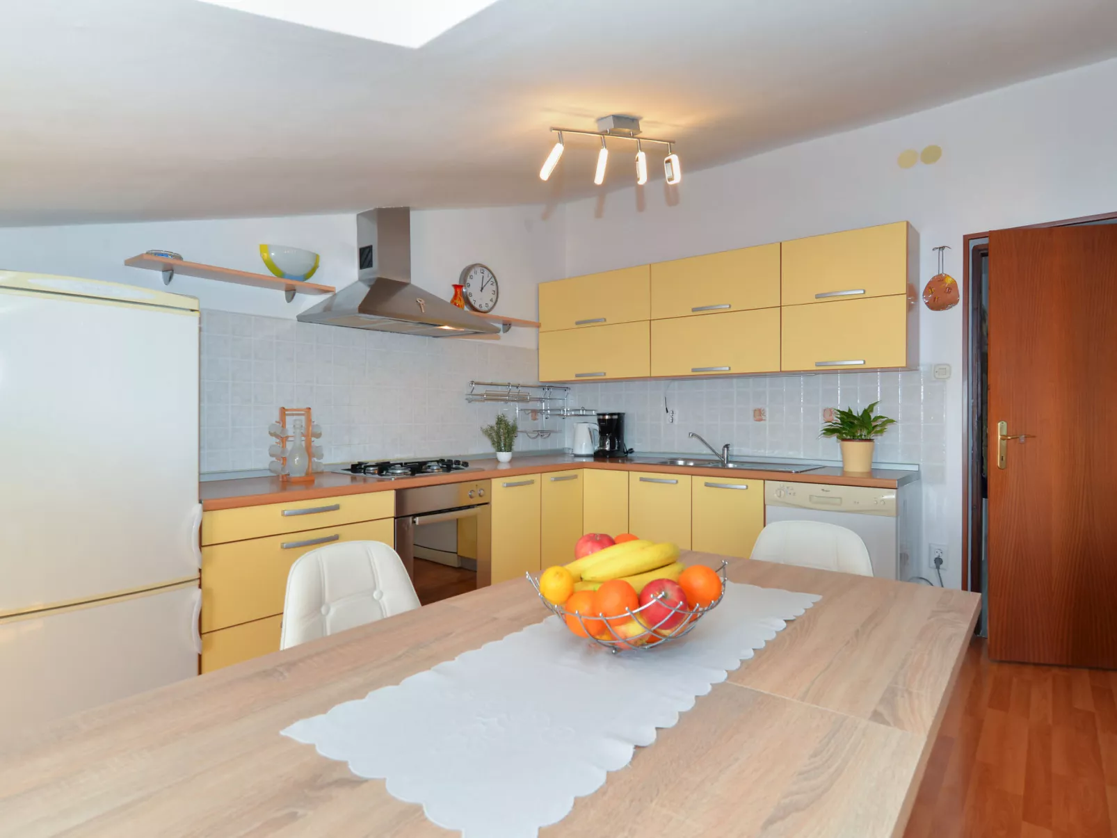 Apartment 70 - Image-tags.info