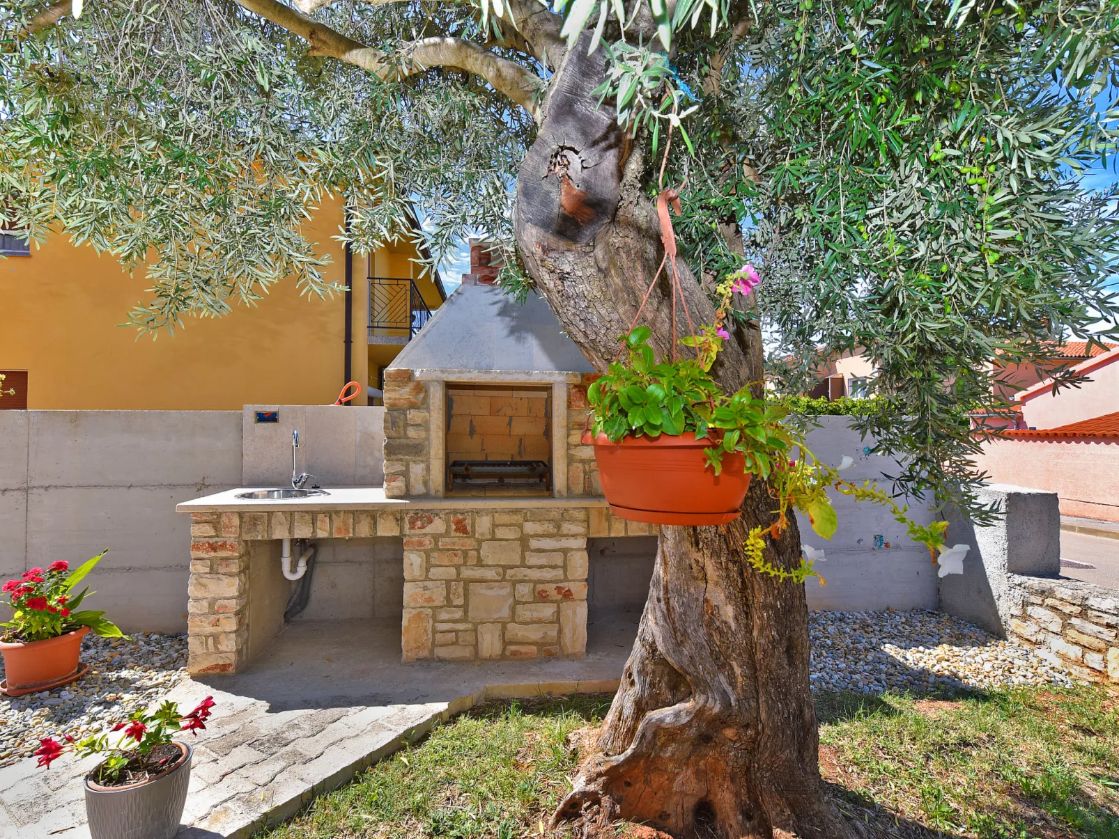 Apartment 408 - Image-tags.info