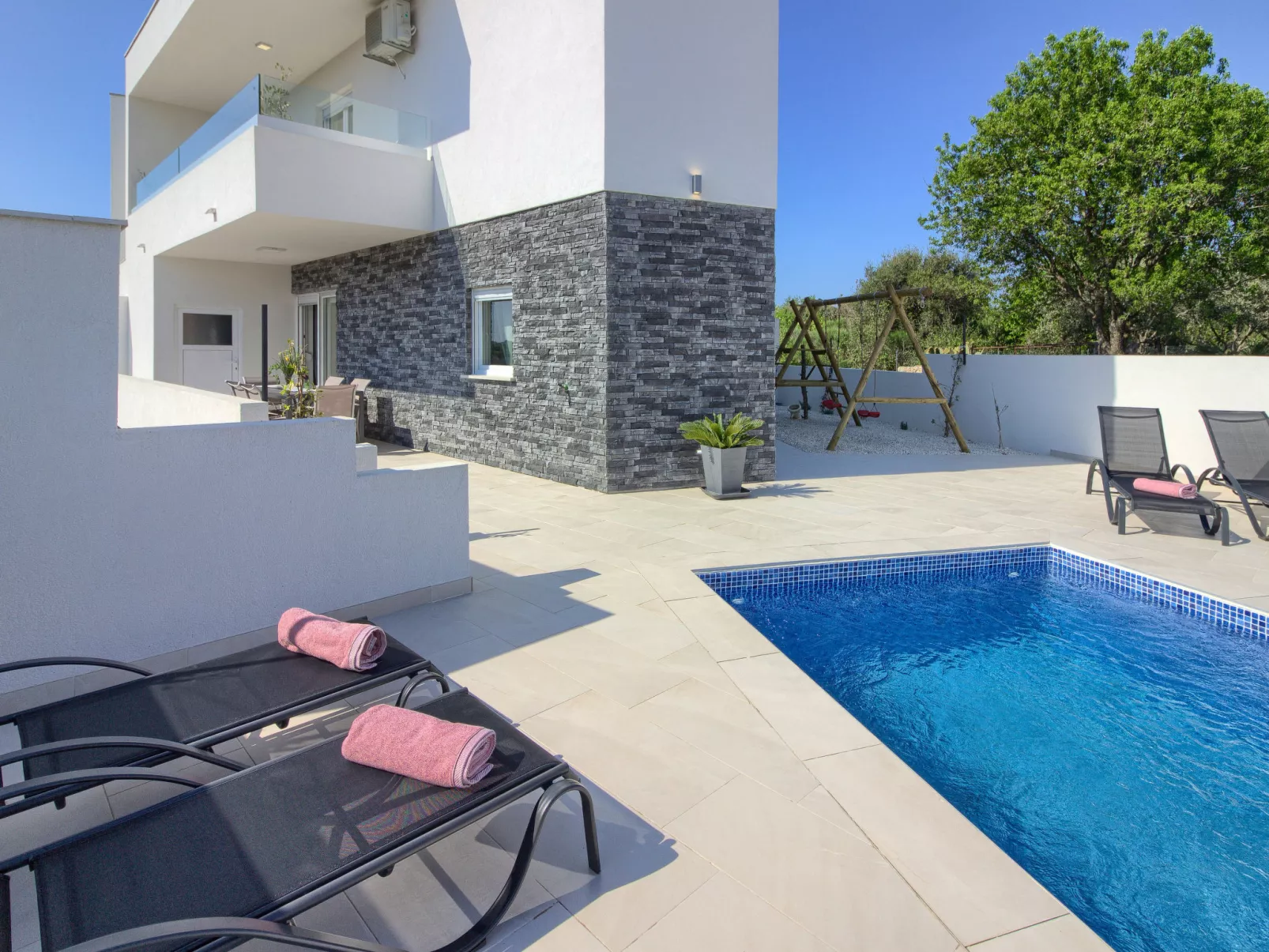 Villa White Jasmin - Image-tags.info